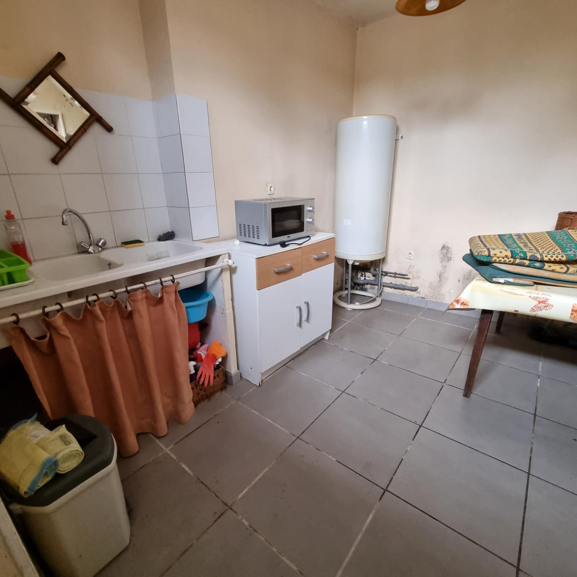 Ancien corps de ferme à rénover !