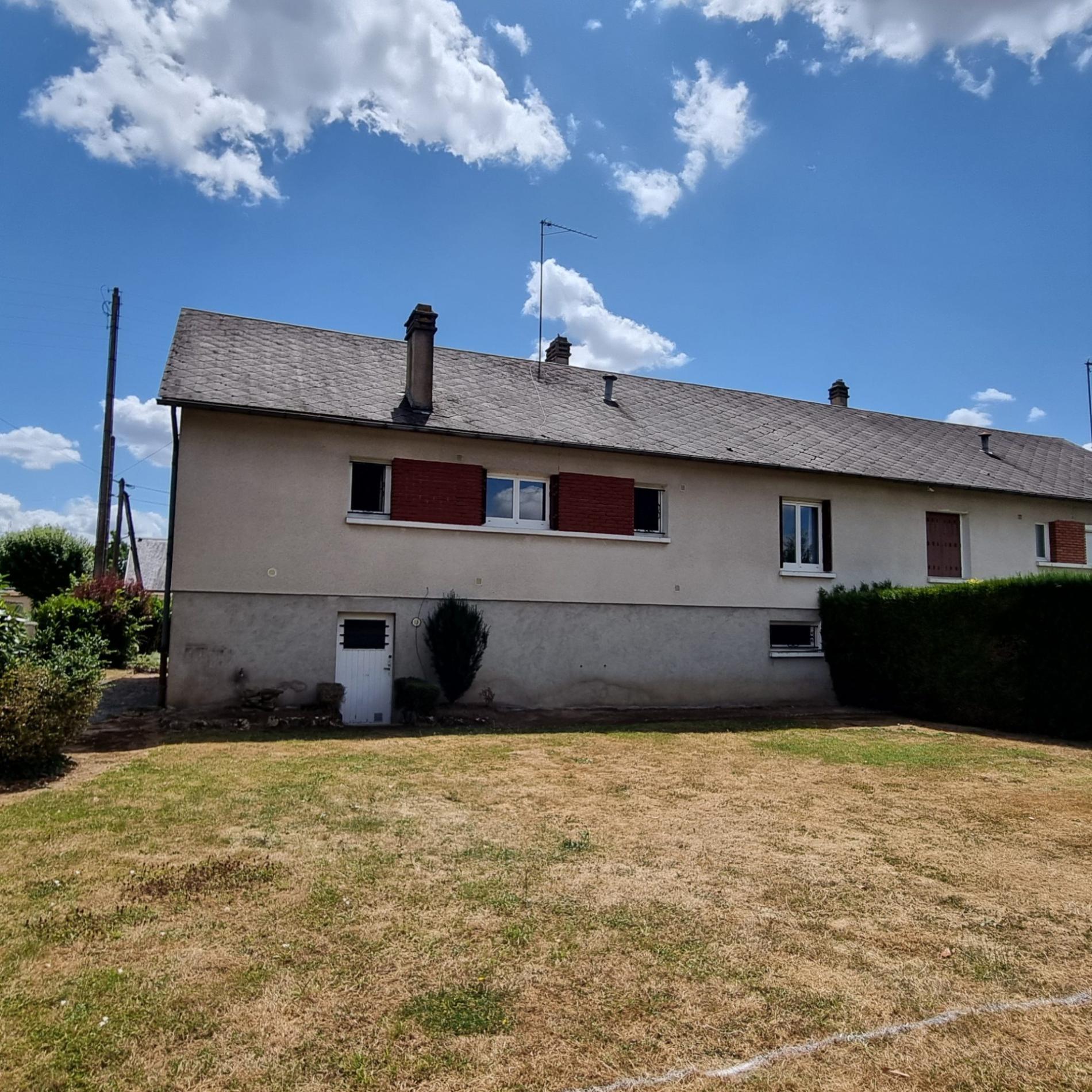 Maison de ville mitoyenne !