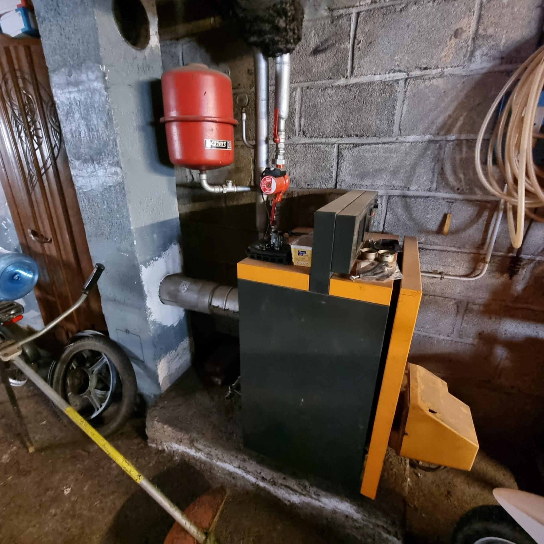 Maison de ville mitoyenne !