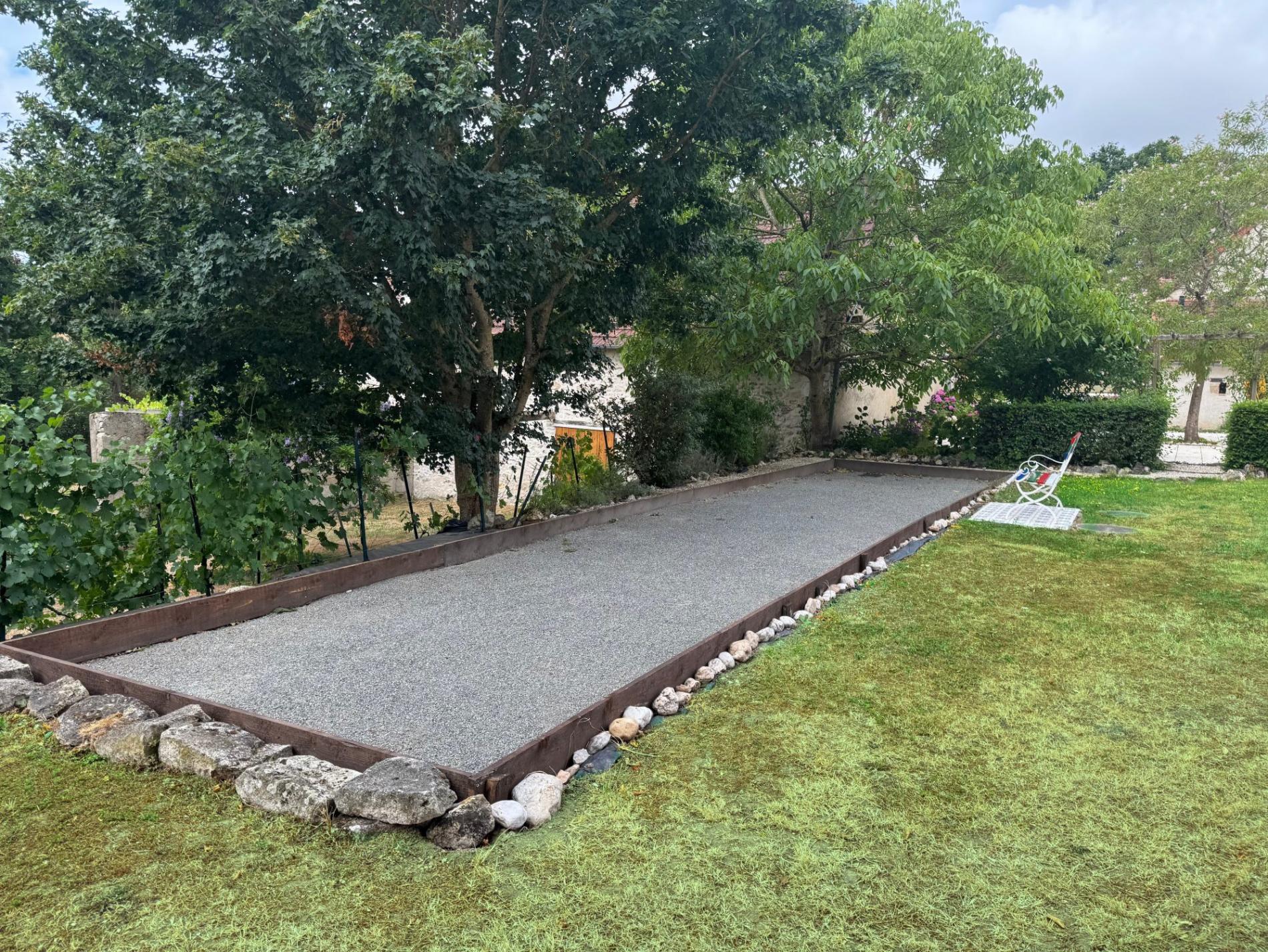 Ensemble immobilie de 2 maisons prêtes à vivre, sans voisin proche !