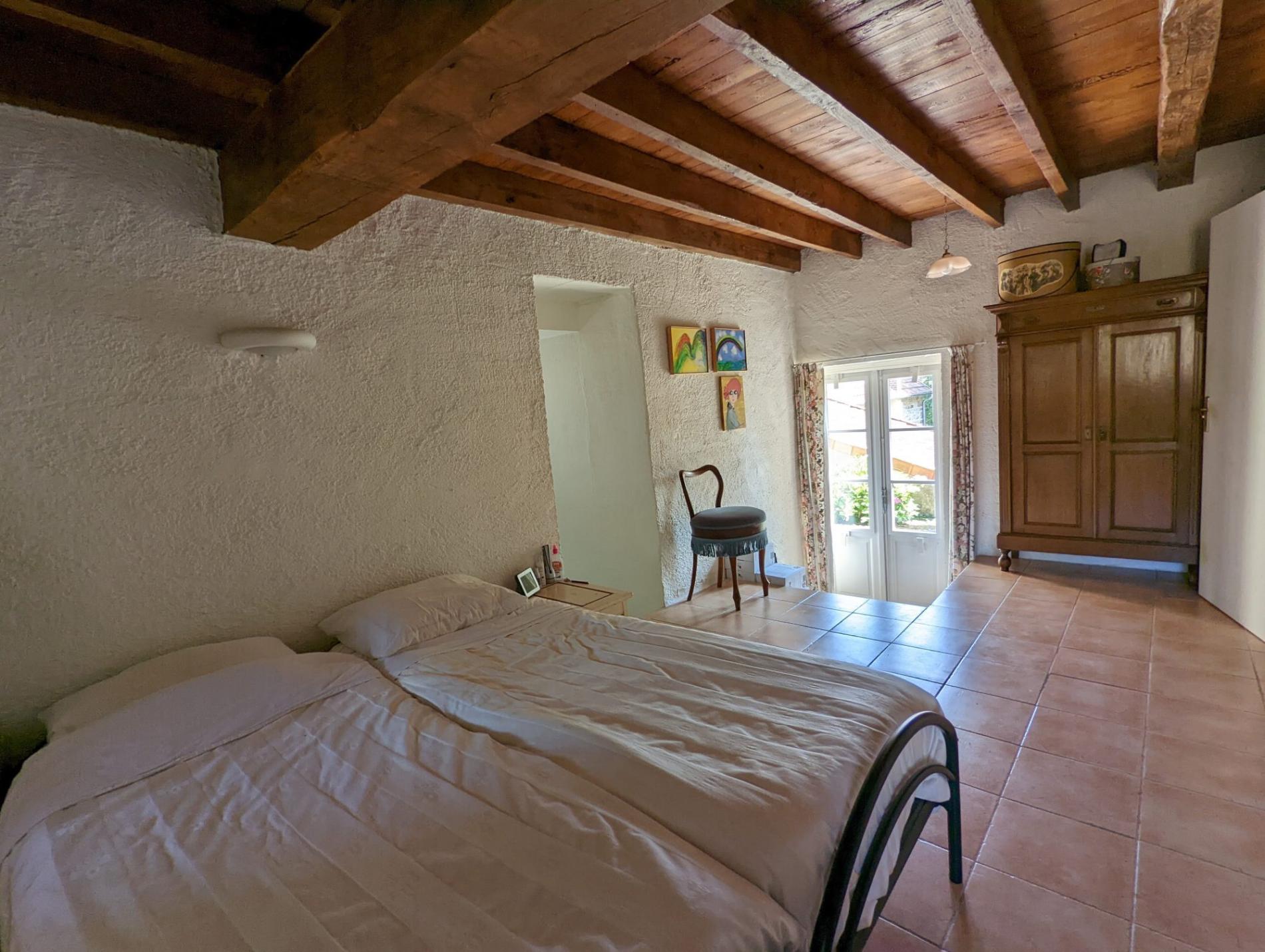 Ensemble immobilie de 2 maisons prêtes à vivre, sans voisin proche !