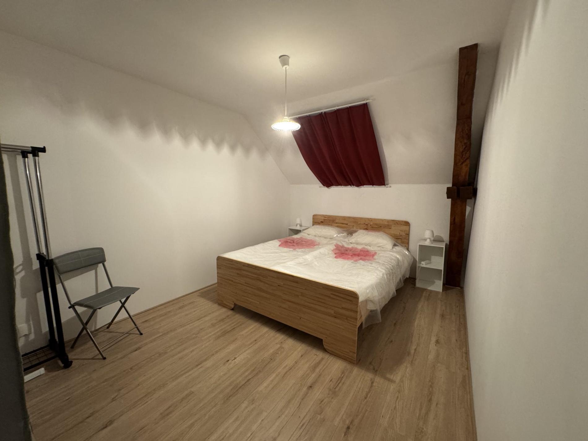 Ensemble immobilie de 2 maisons prêtes à vivre, sans voisin proche !