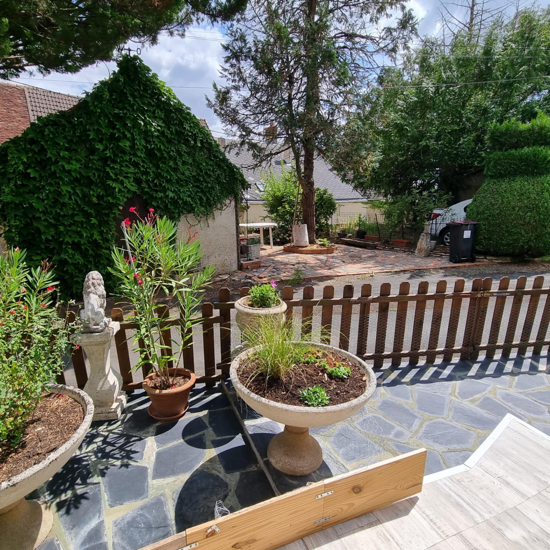 Maison de ville avec jardin !