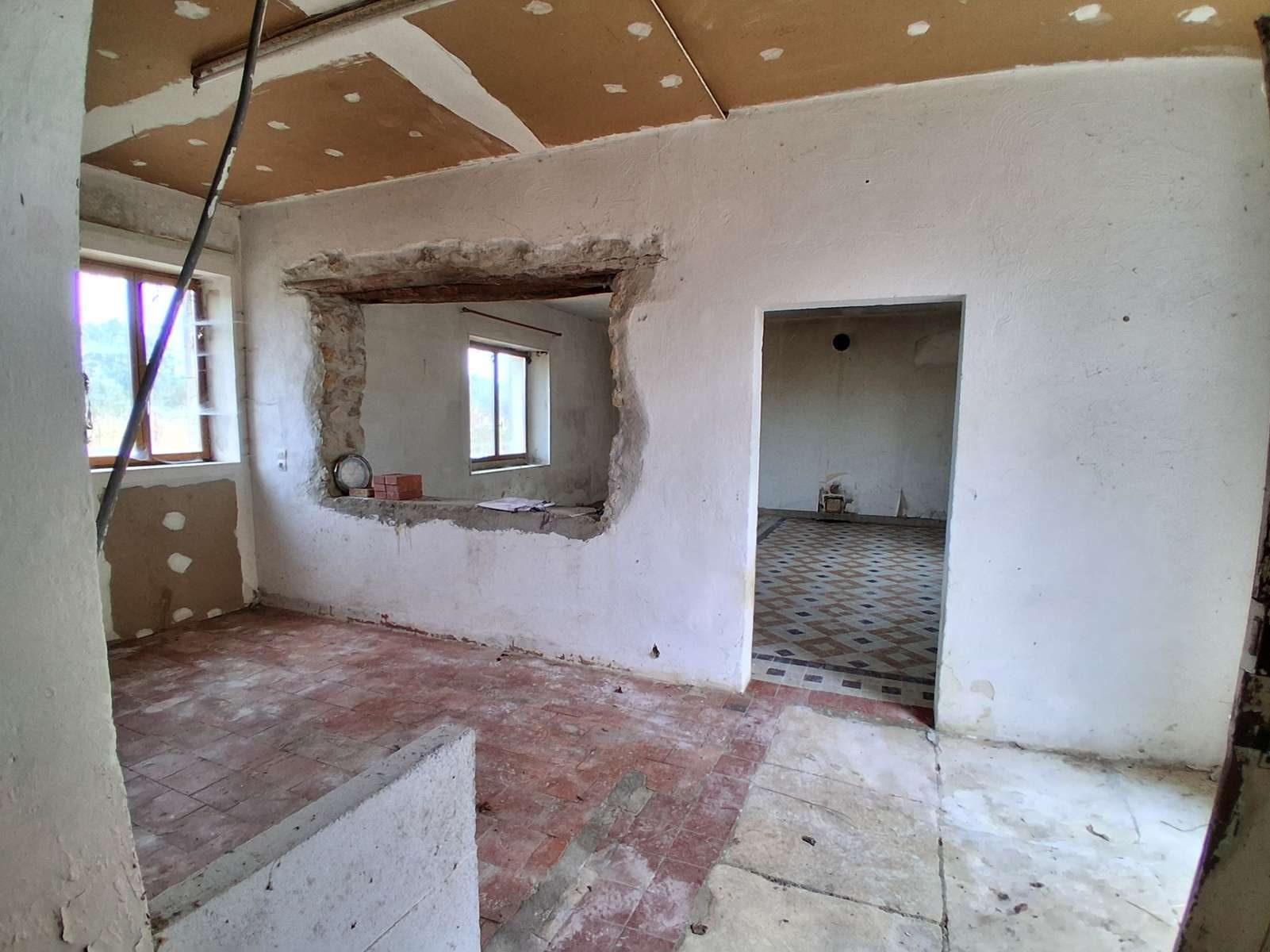 Maison de campagne avec dépendances sur 2ha !