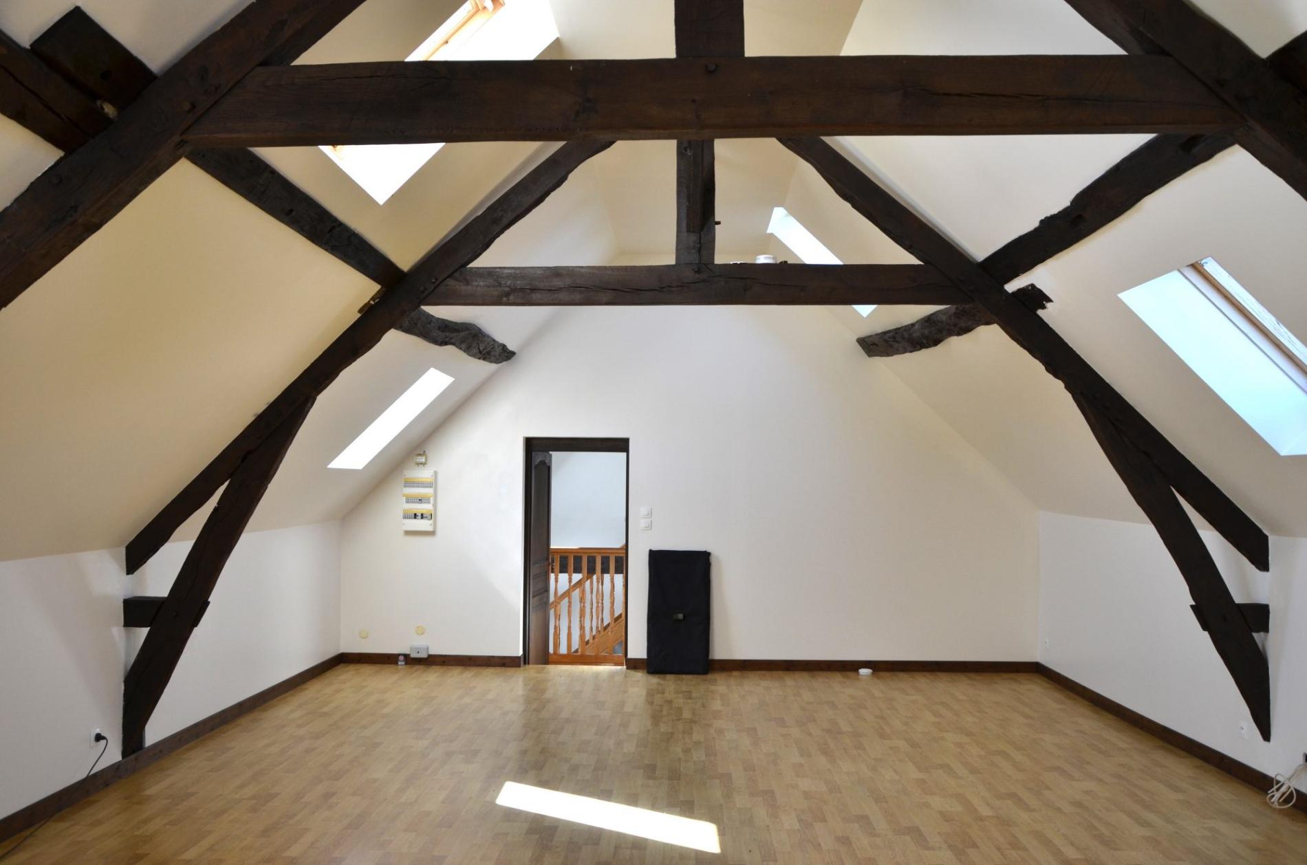 Ensemble de deux maisons isolées et restaurées !