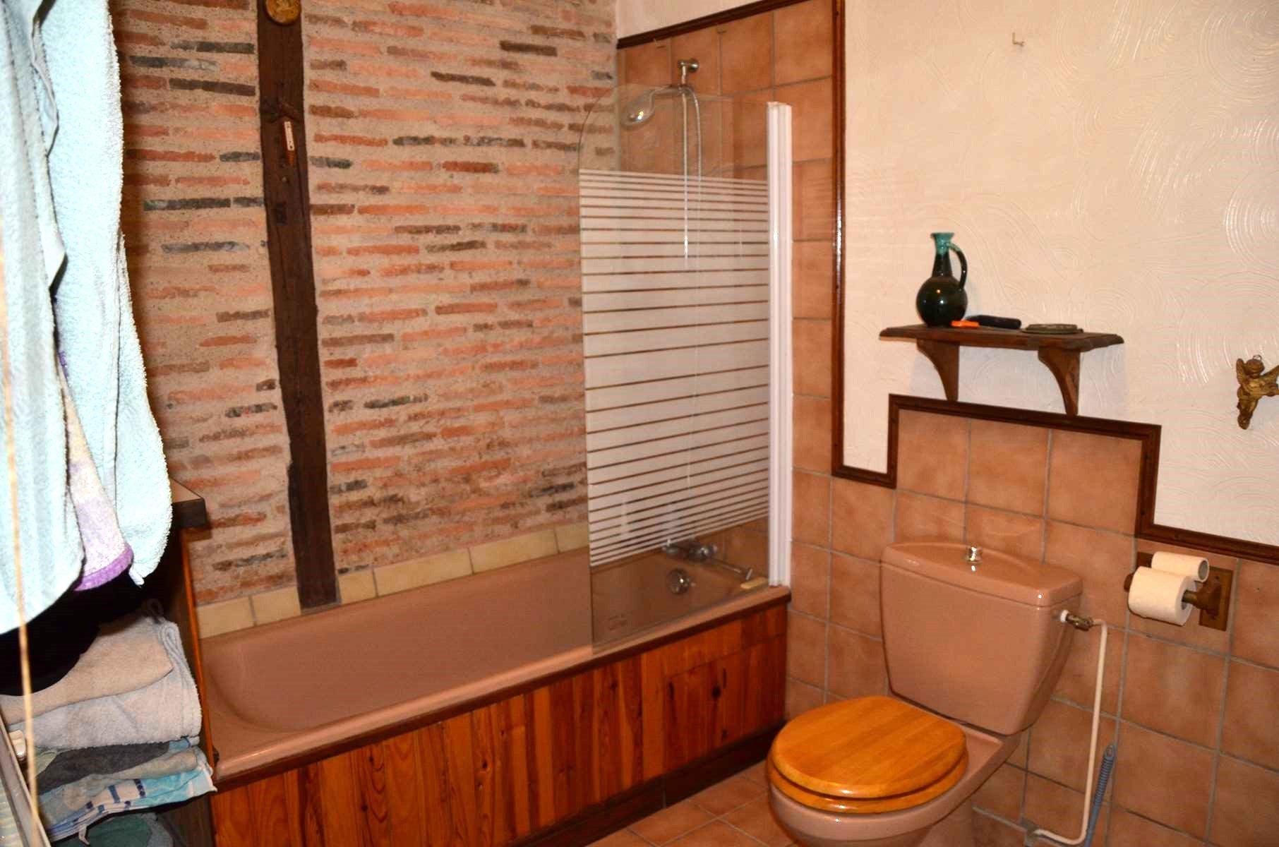 Ensemble de deux maisons isolées et restaurées !