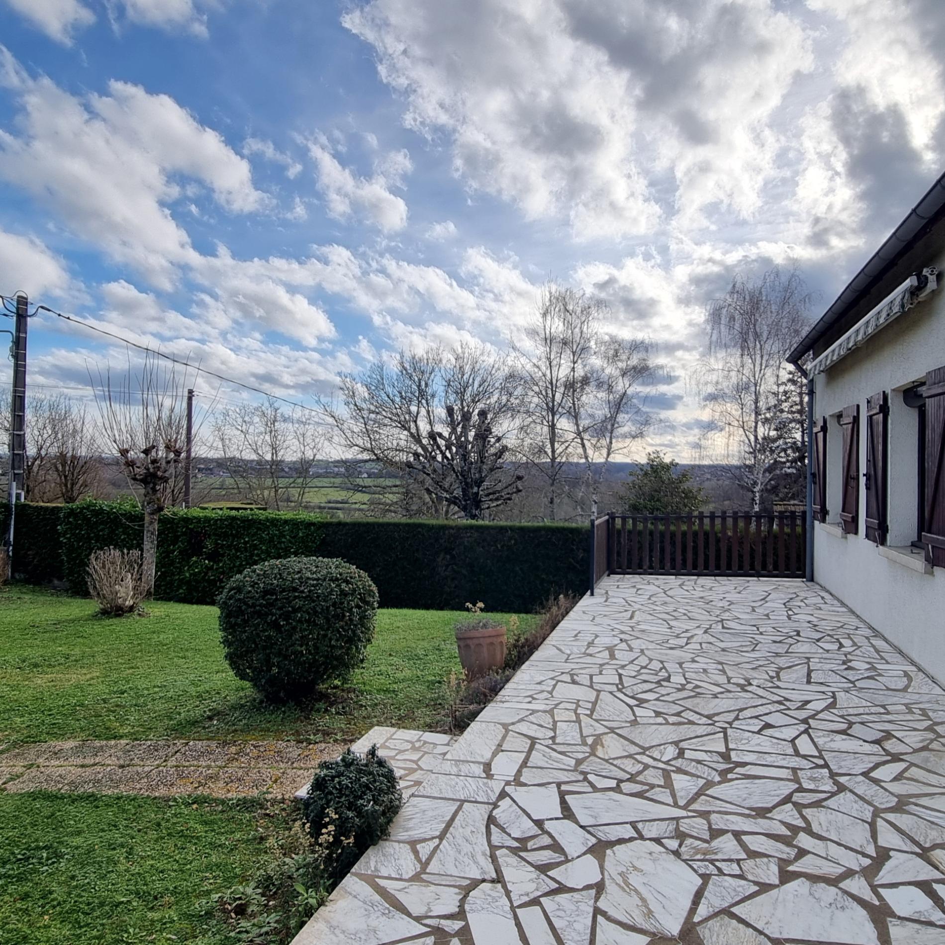 Pavillon de plain pied sur sous sol complet !