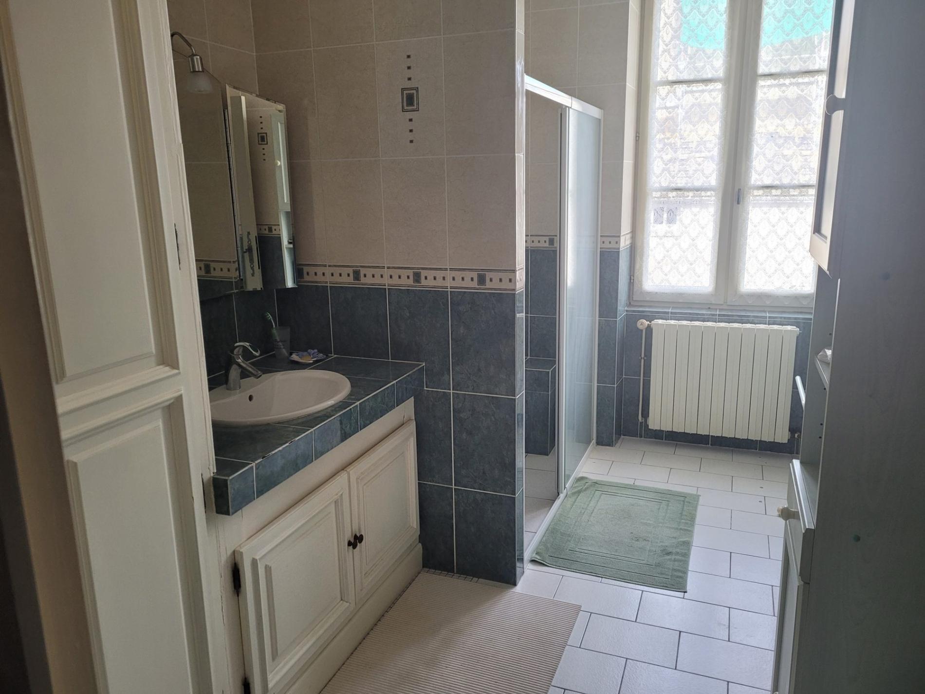 Spacieuse maison de ville !