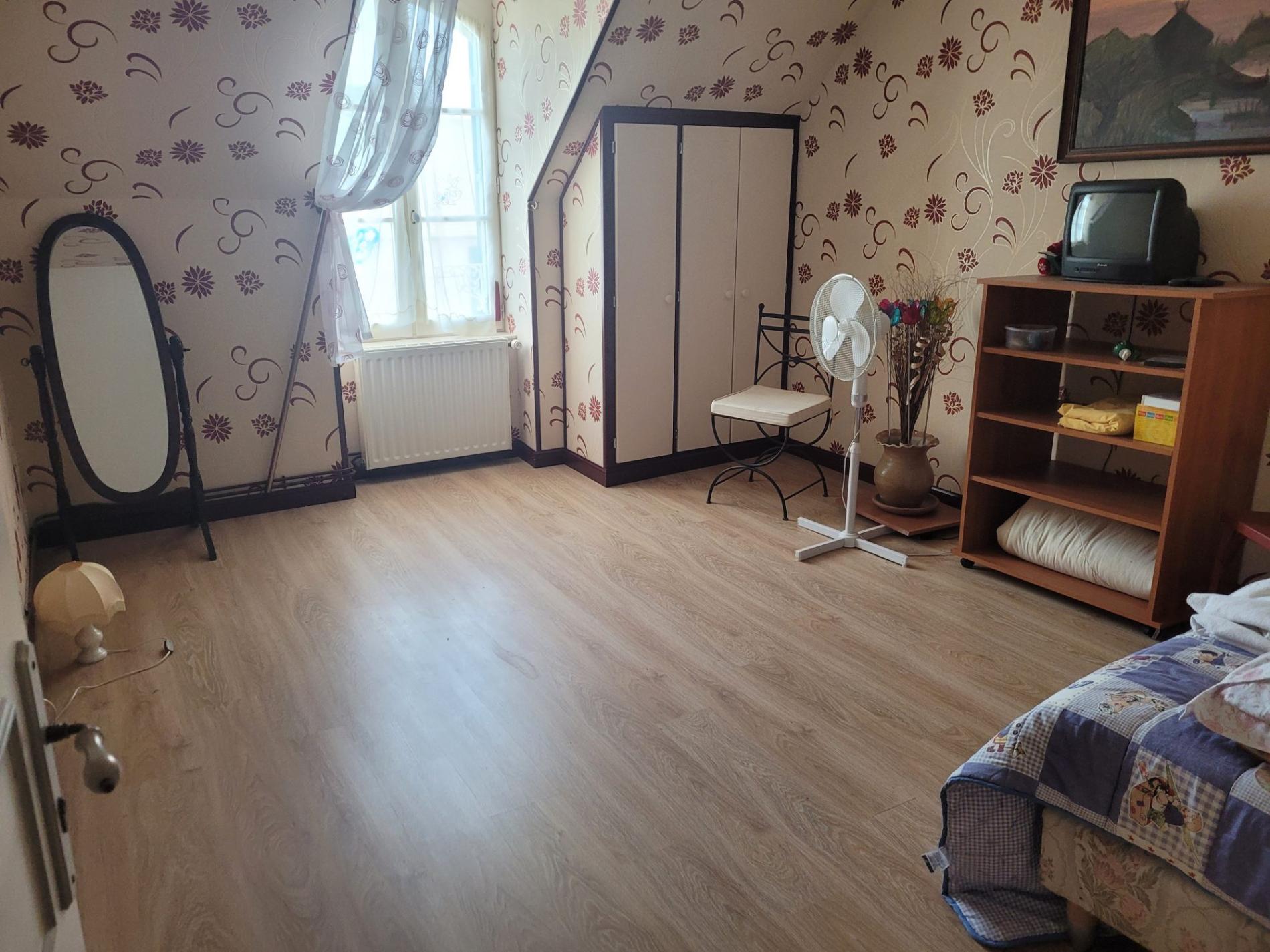 Spacieuse maison de ville !