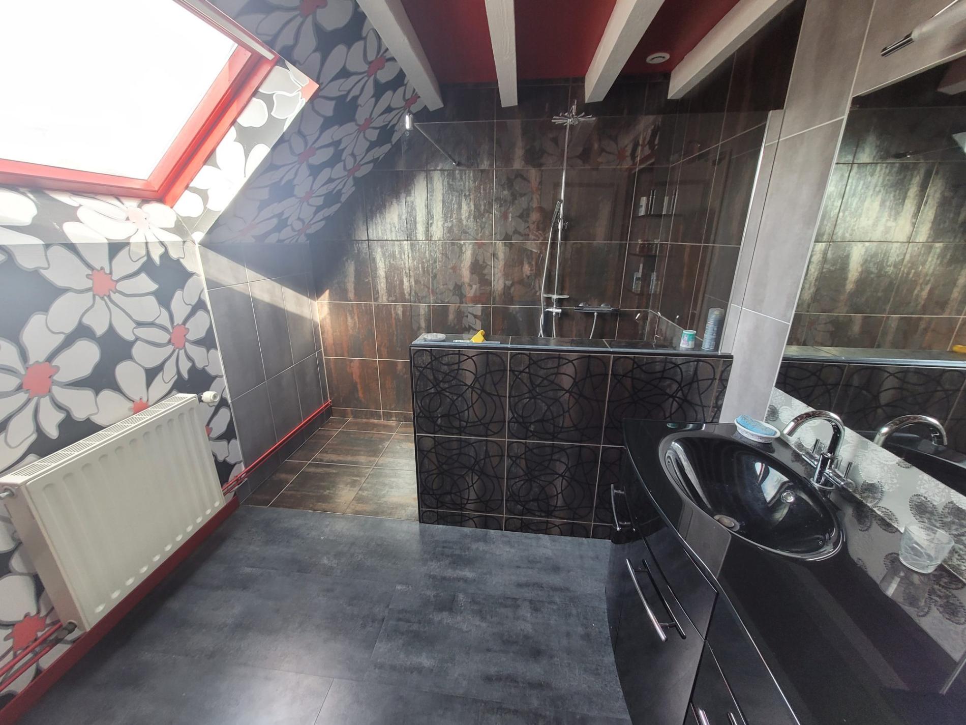 Spacieuse maison de ville !