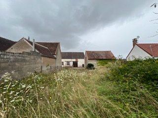 Terrain à bâtir avec dépendance