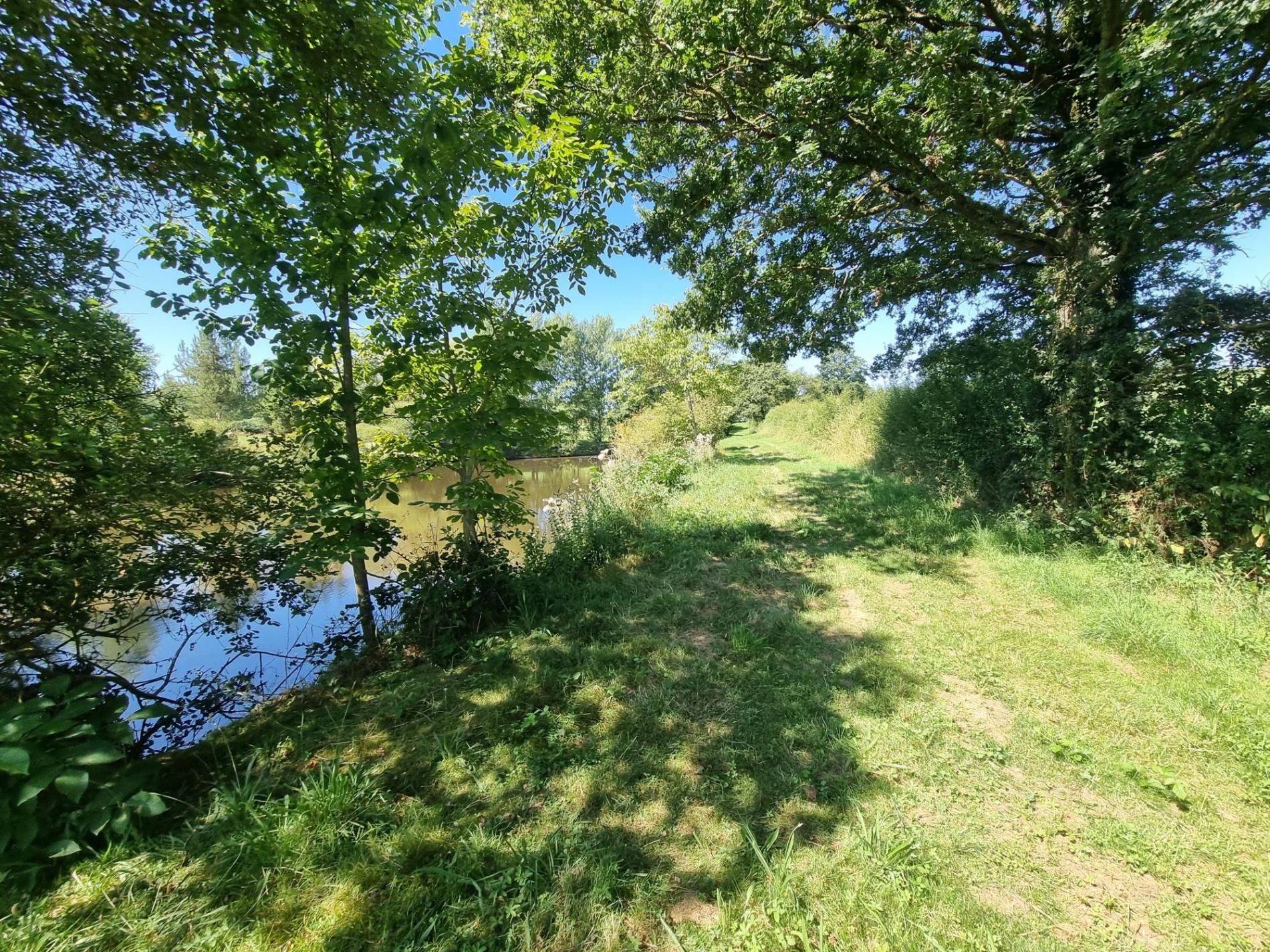 Deux étang isolés !