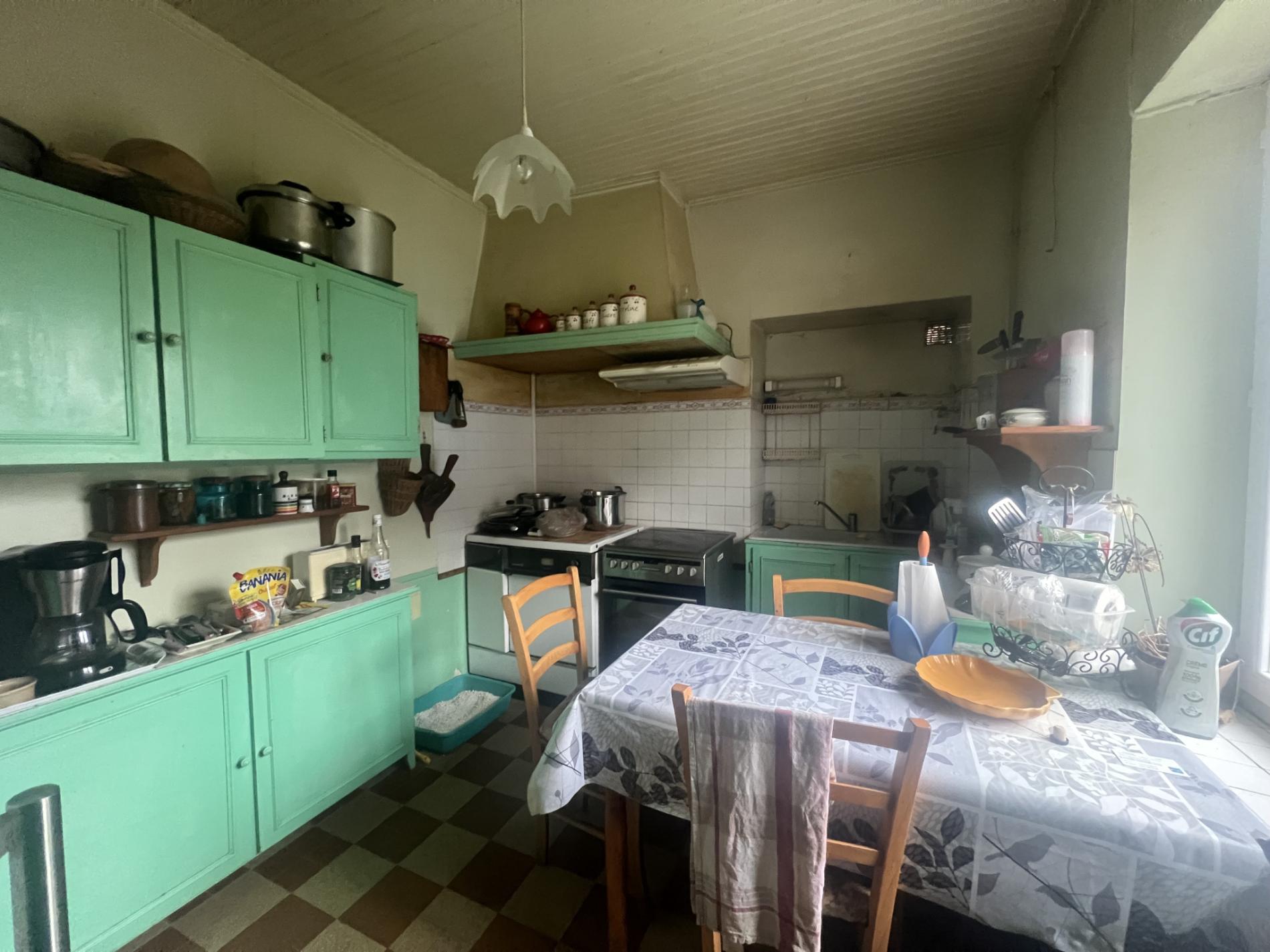 Maison de ville avec dépendances