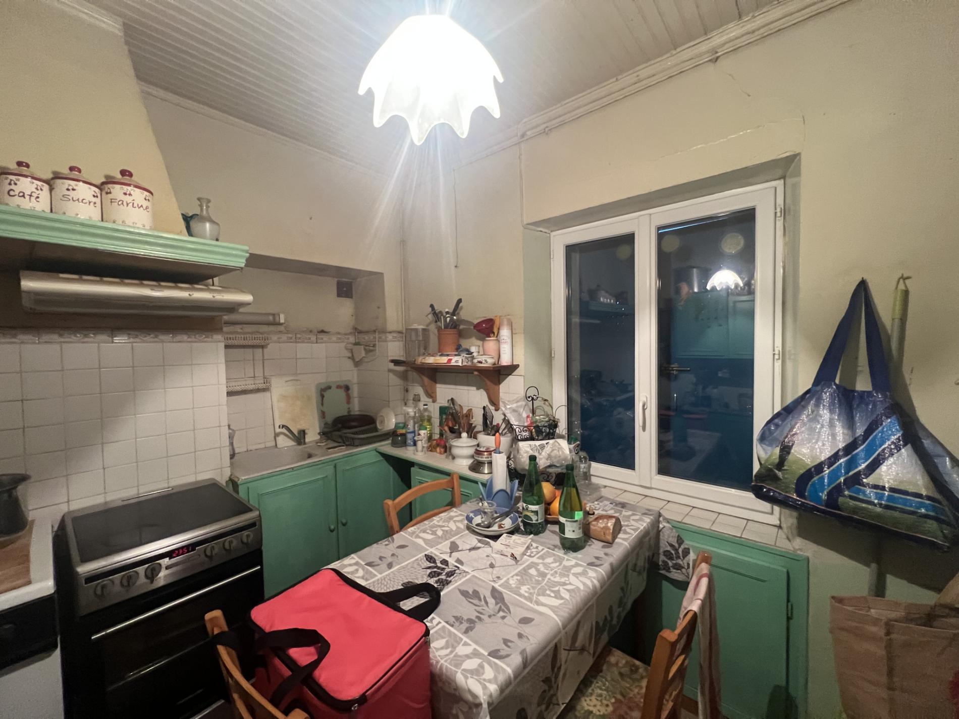 Maison de ville avec dépendances