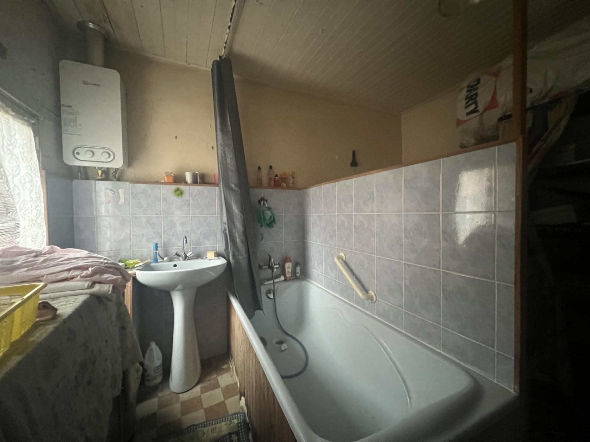 Maison de ville avec dépendances