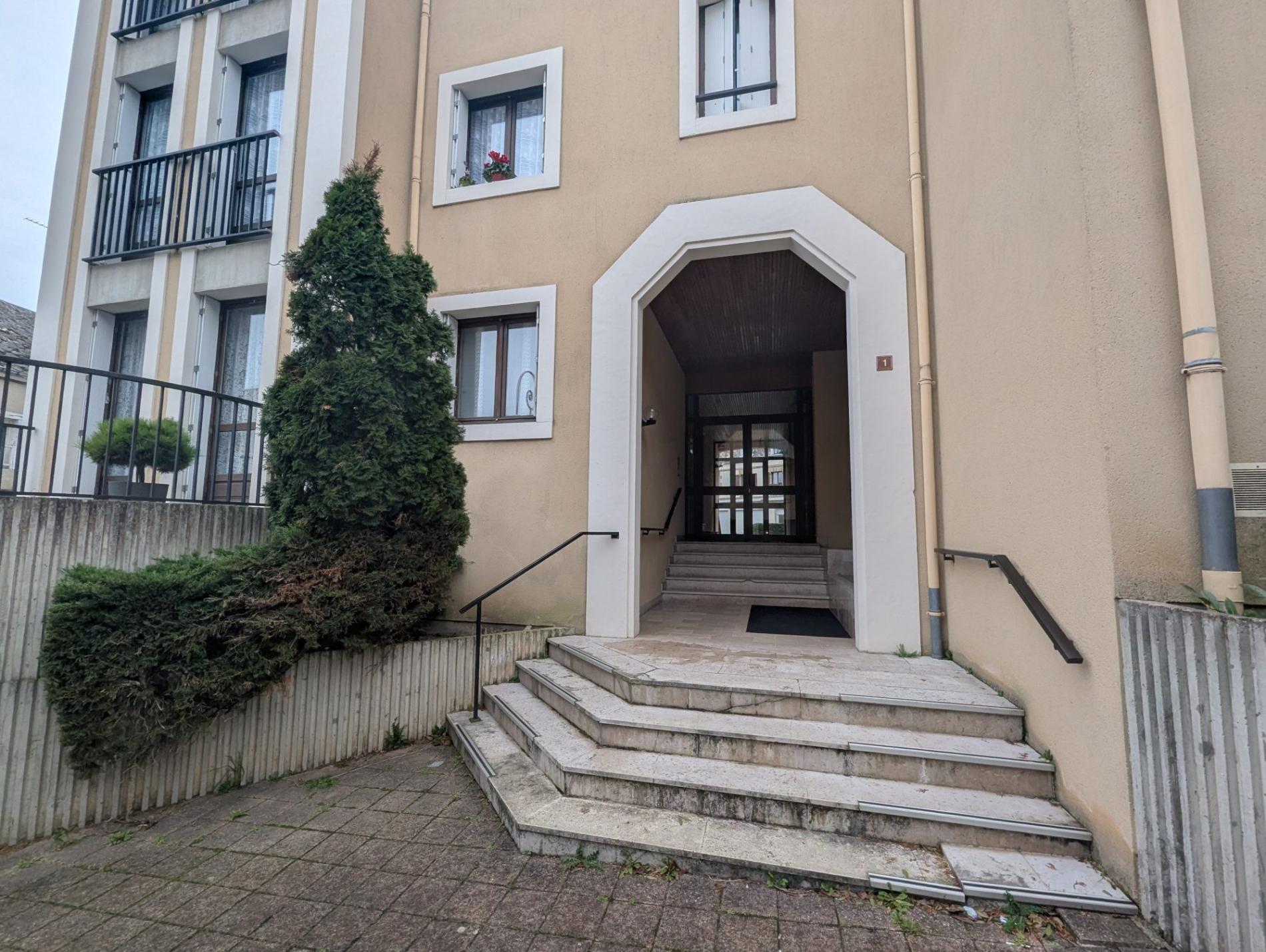 Appartement au dernier étage avec ascenseur !