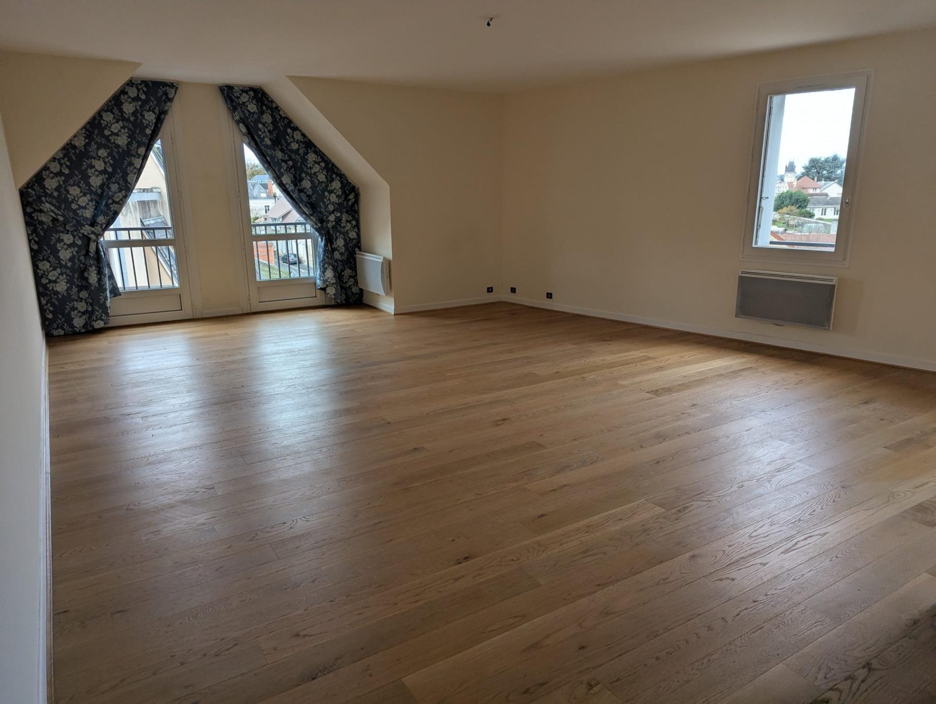 Appartement au dernier étage avec ascenseur !