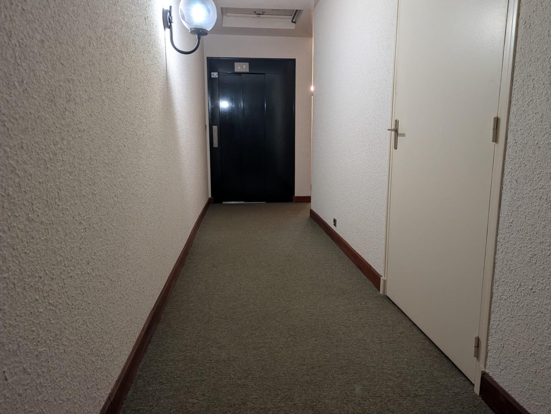 Appartement au dernier étage avec ascenseur !