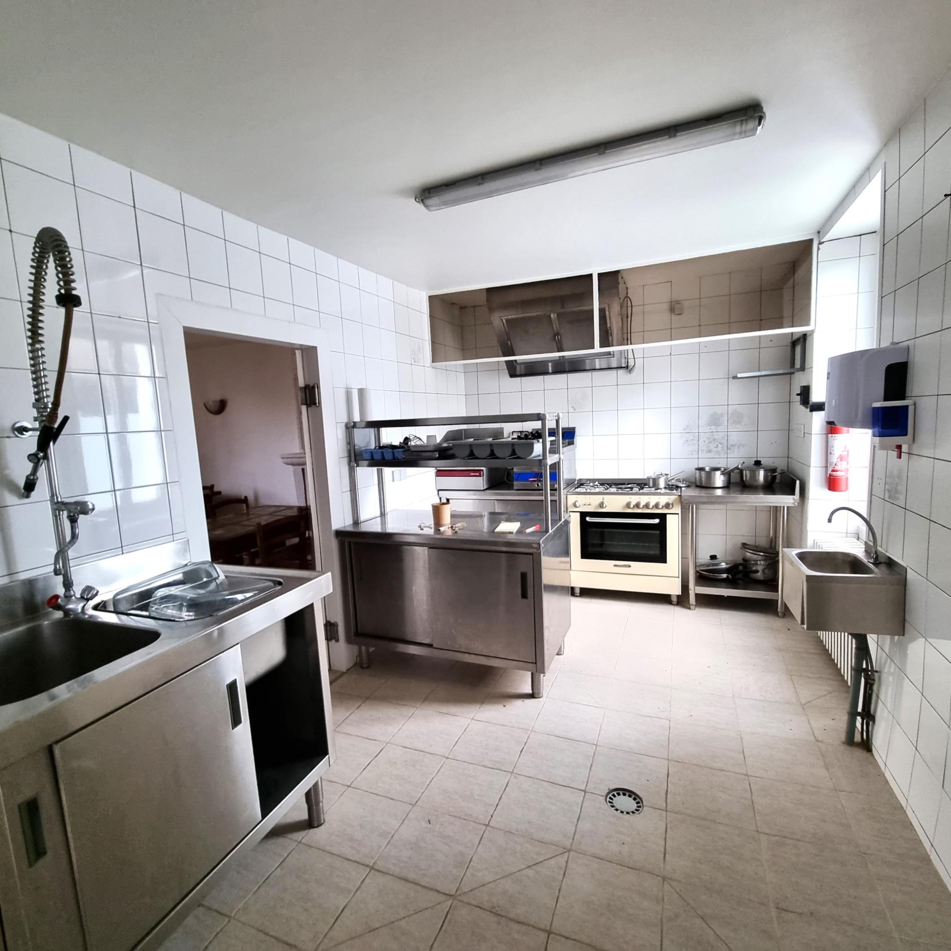 Maison de ville avec commerce !