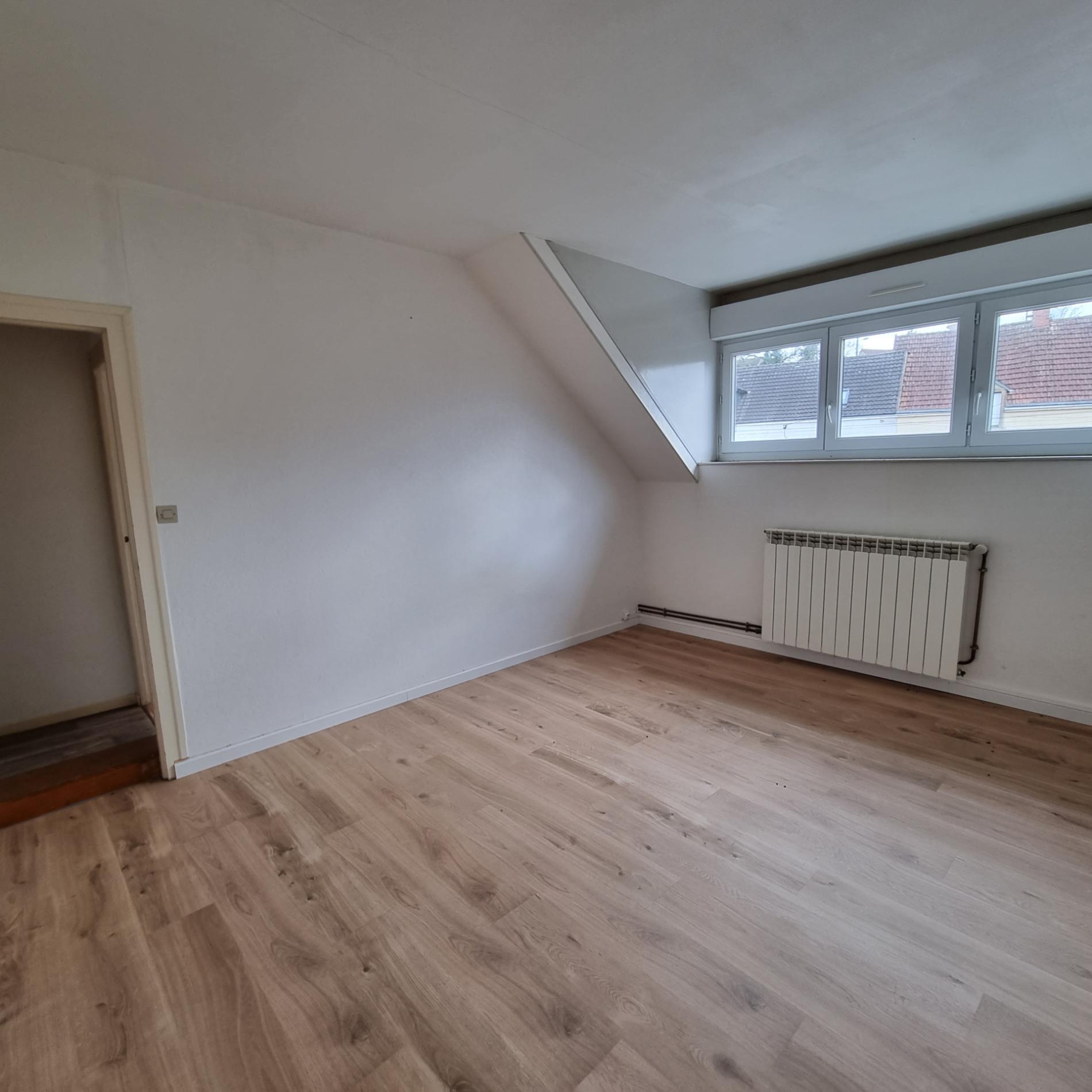 Maison de ville avec commerce !