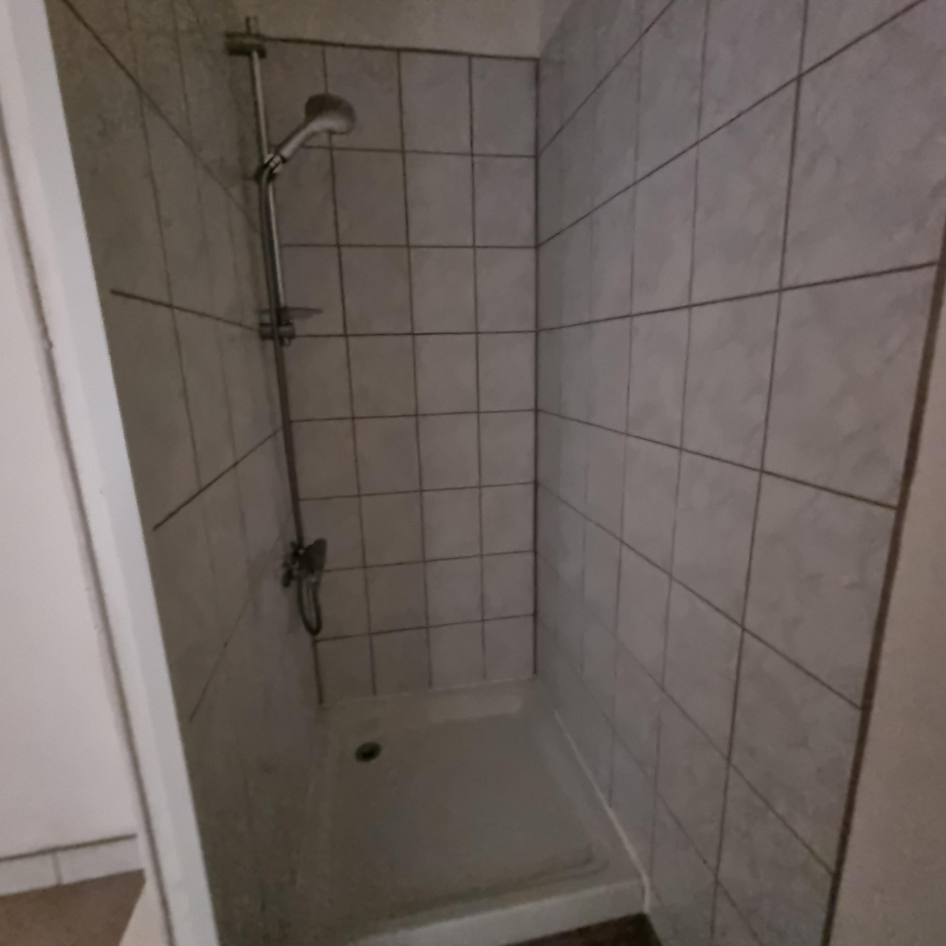 Maison de ville avec commerce !