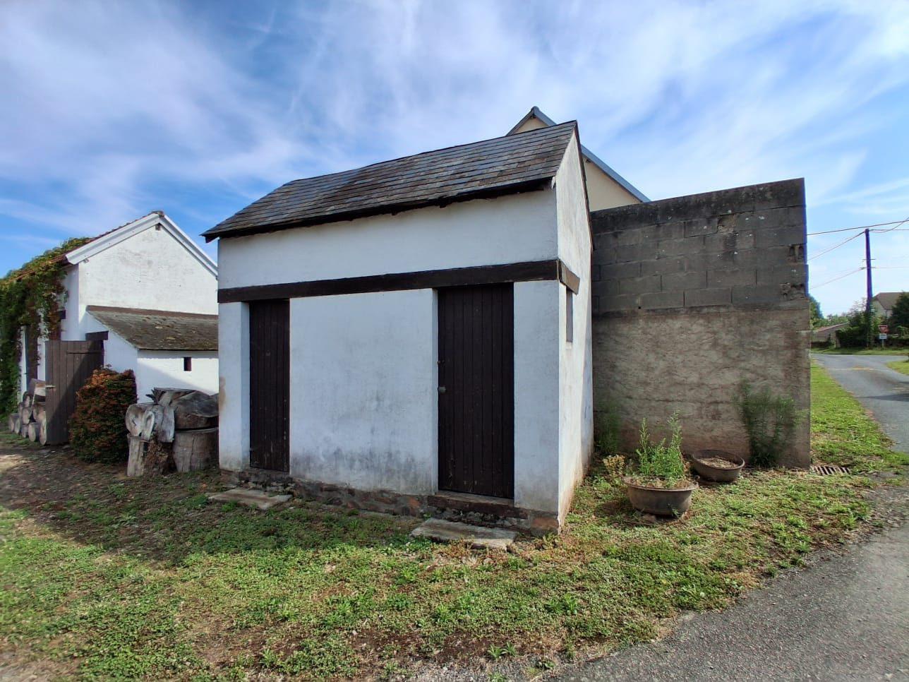 Maison de campagne avec dépendances et terrain !