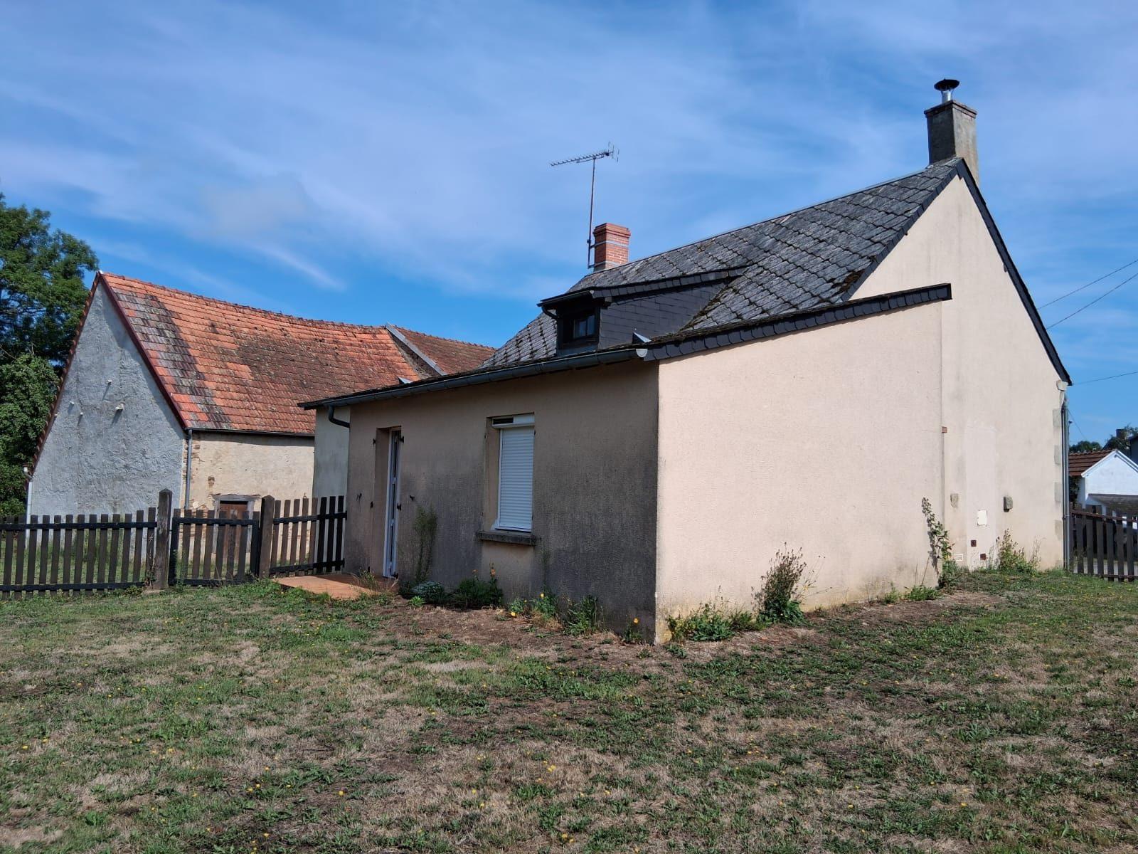 Maison de campagne avec dépendances et terrain !