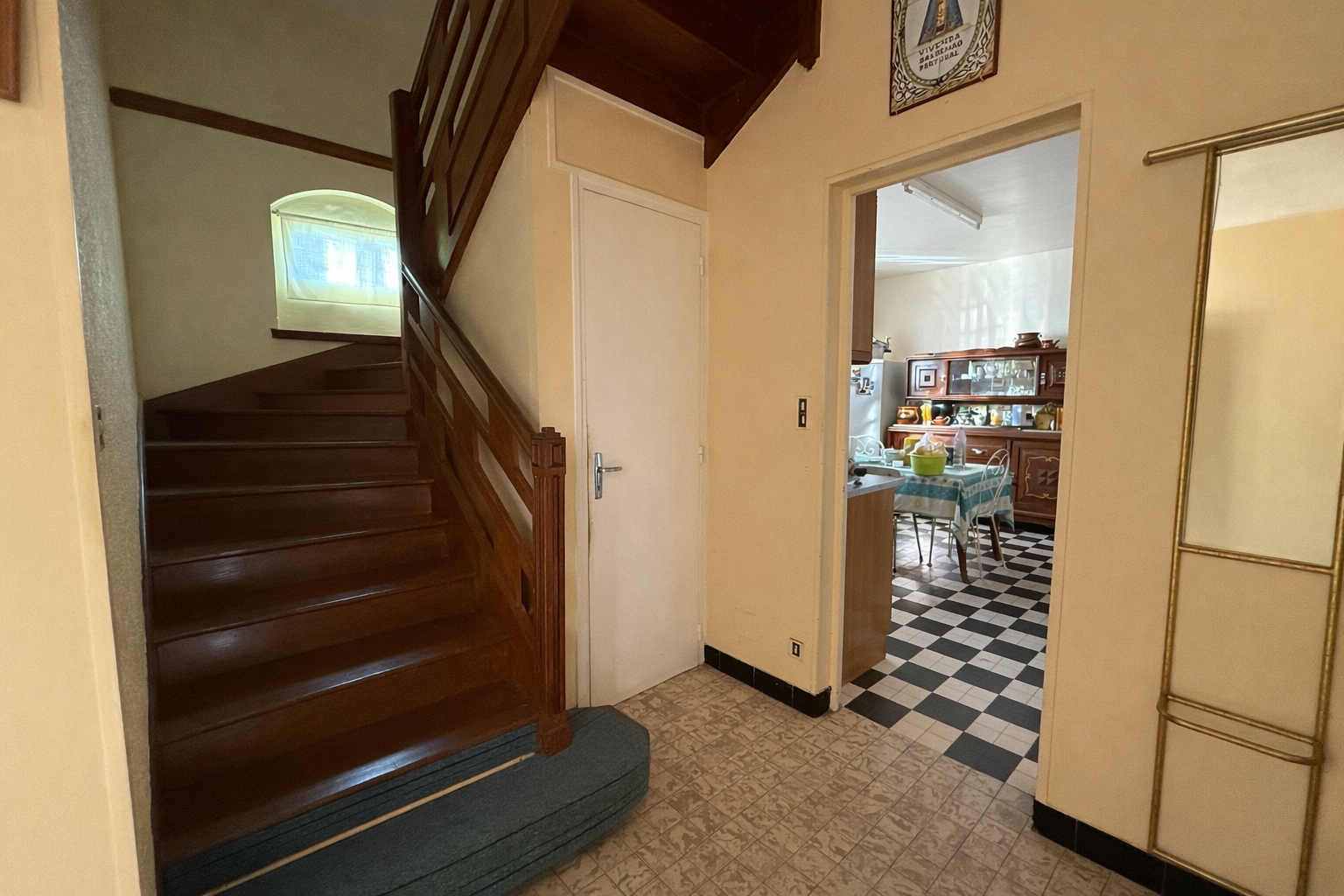 Maison de campagne avec dépendance sur 14ha !