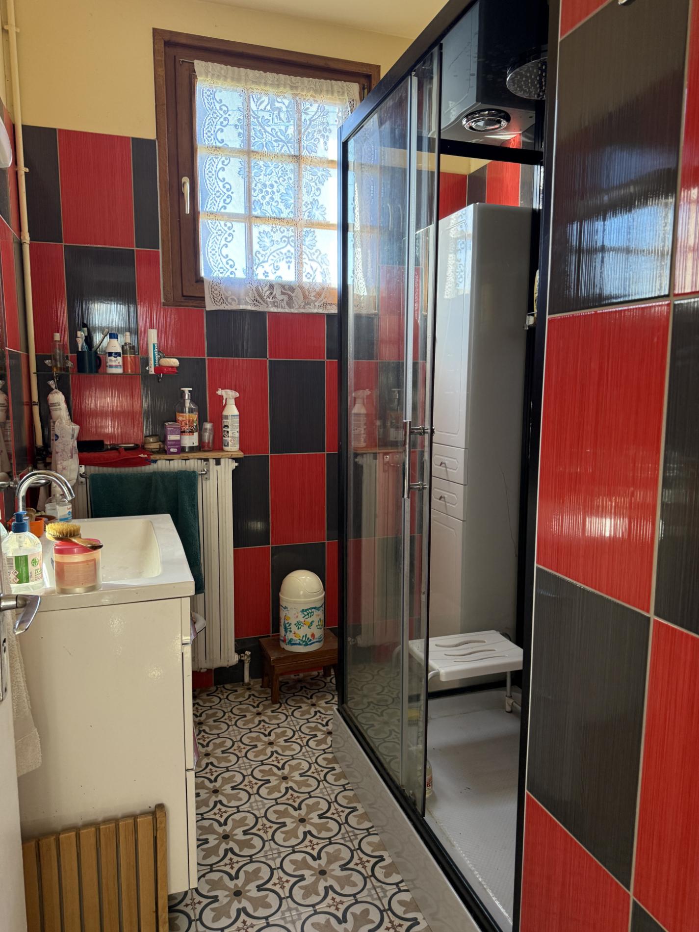 Maison de campagne avec dépendance sur 14ha !