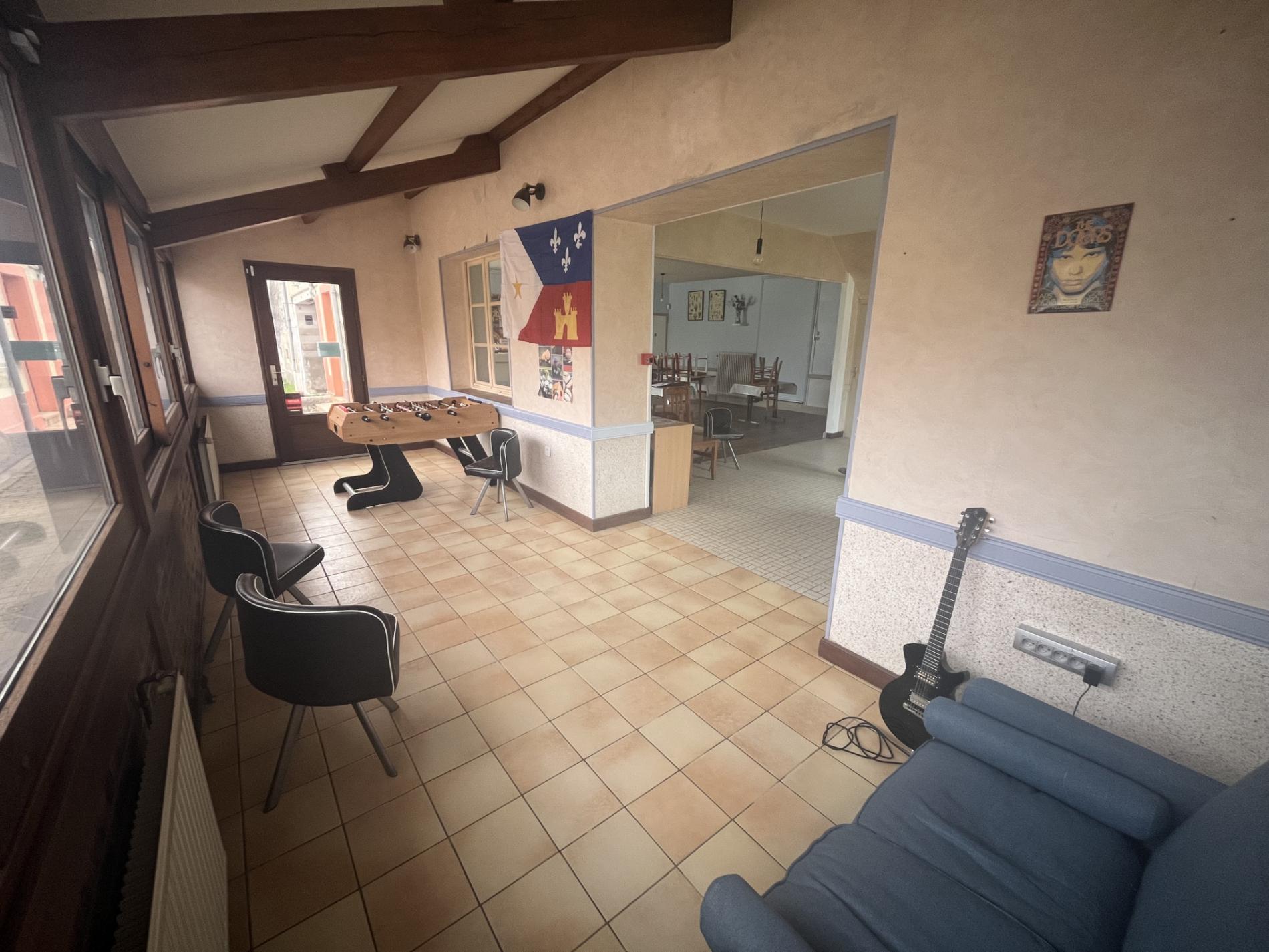 Spacieuse maison de ville avec jardin et dépendance !