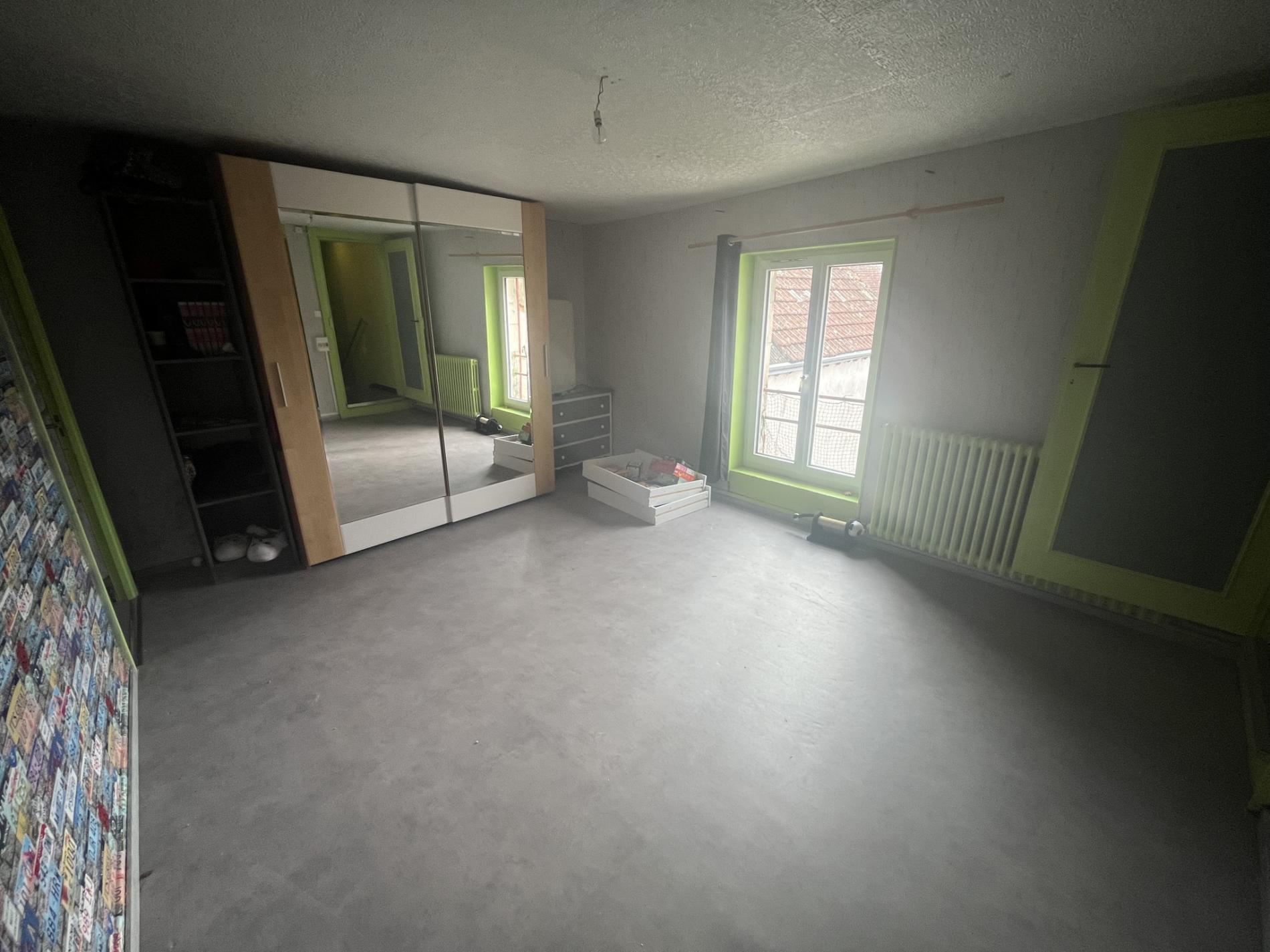 Spacieuse maison de ville avec jardin et dépendance !