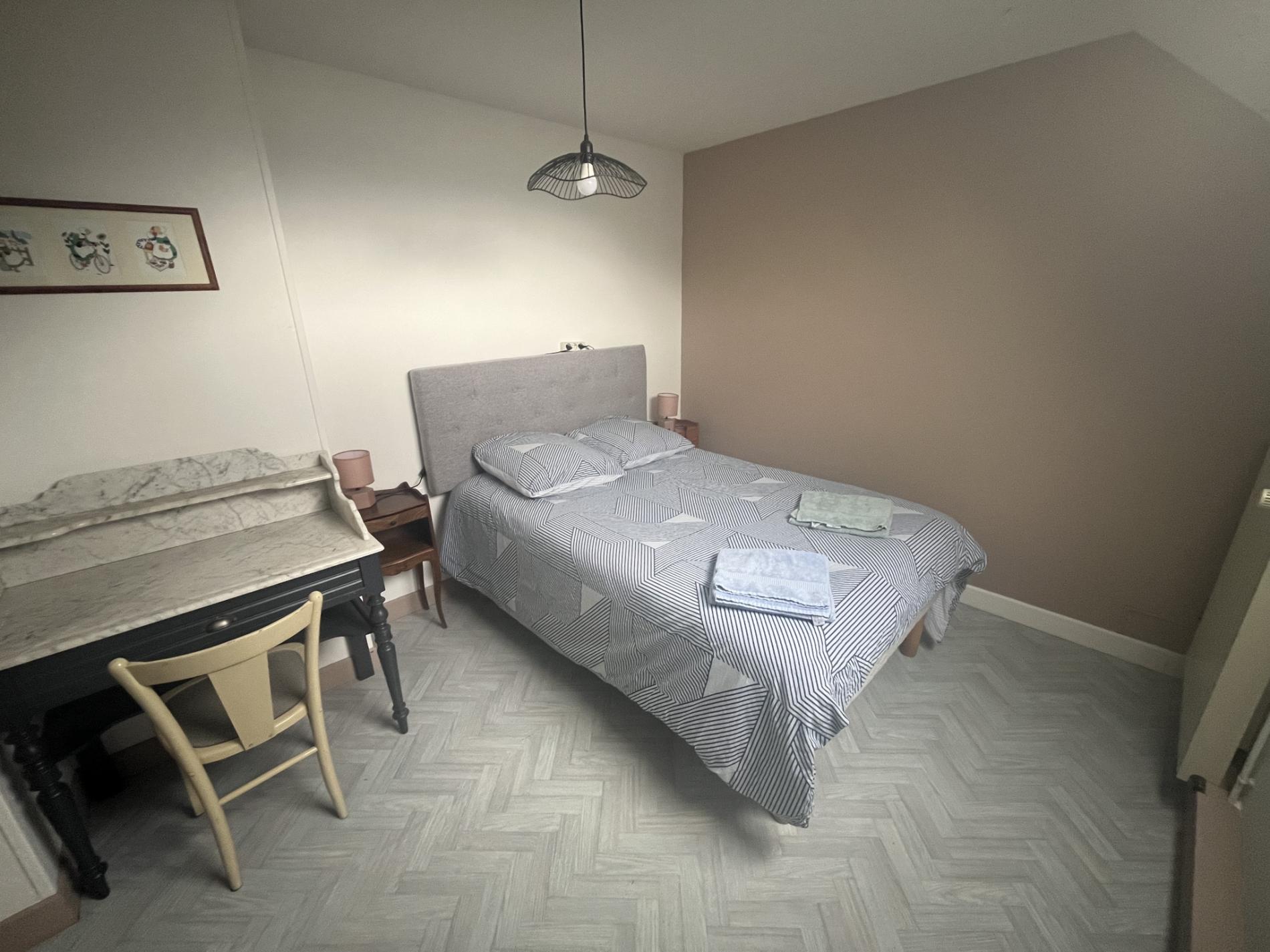 Spacieuse maison de ville avec jardin et dépendance !