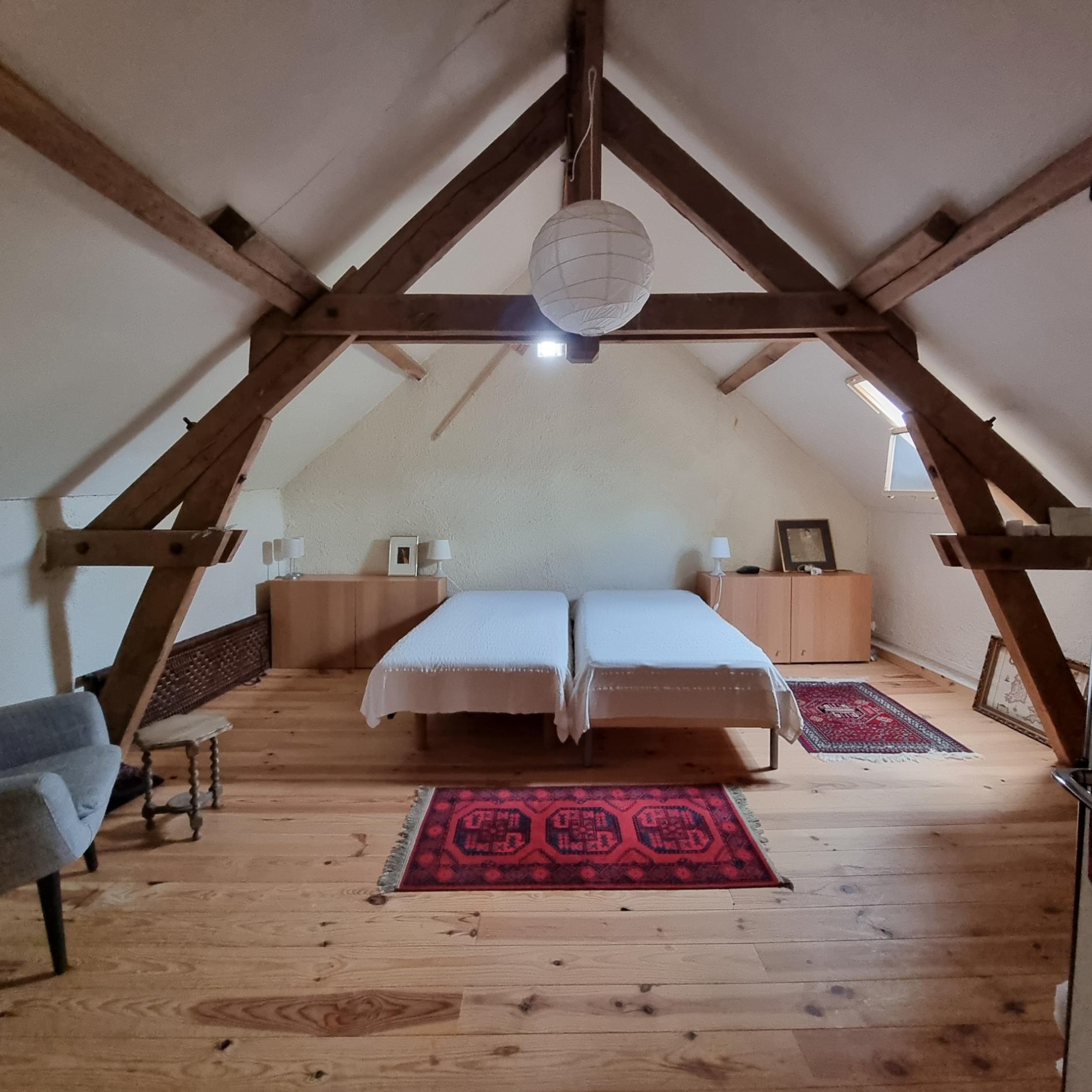 Maison de charme avec superbe grange à porteau !