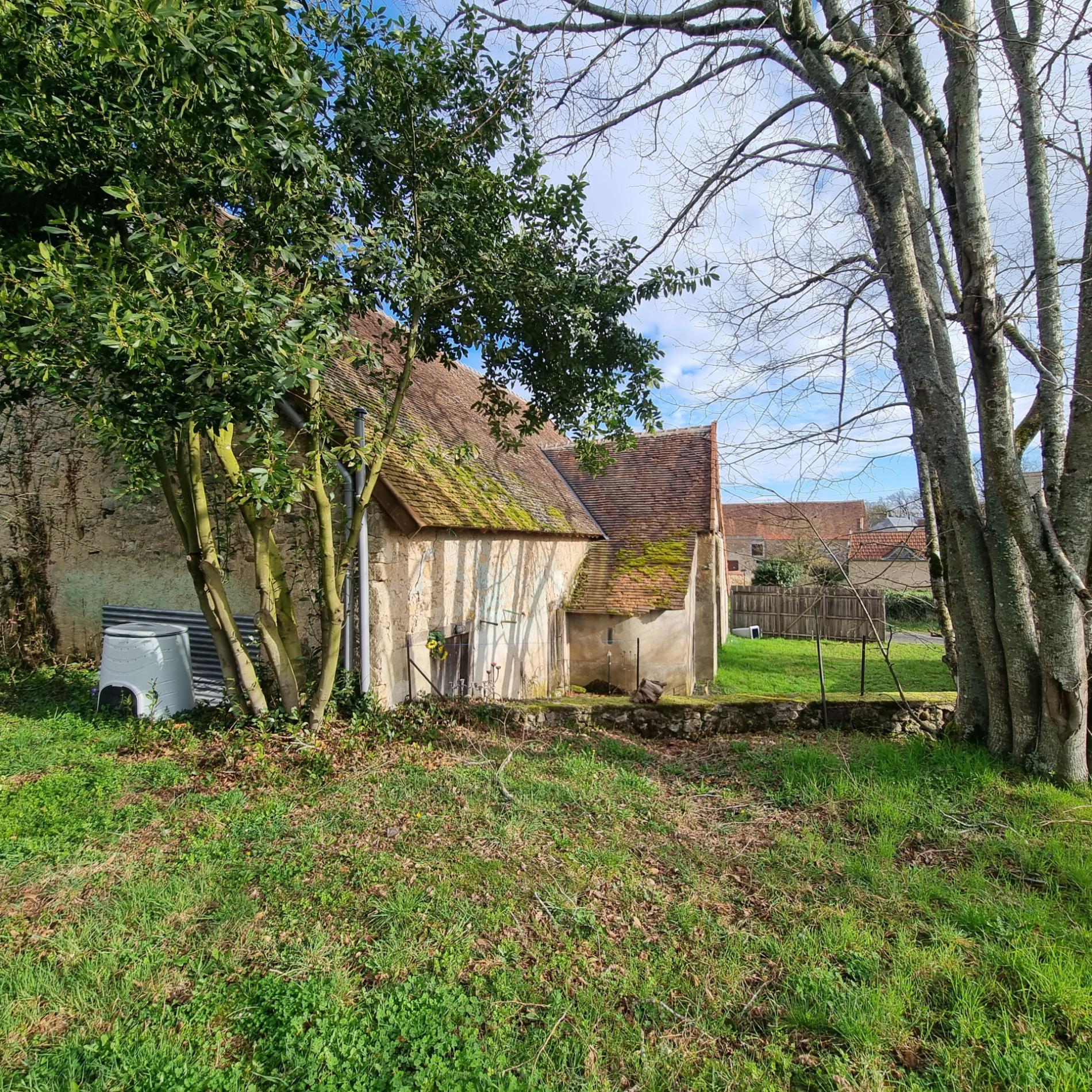 Maison de charme avec superbe grange à porteau !