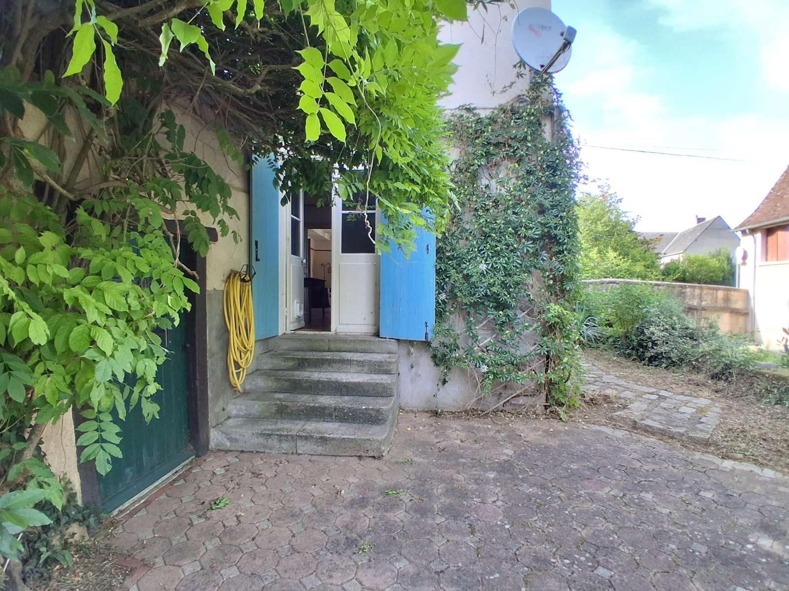 Maison de ville avec garage !