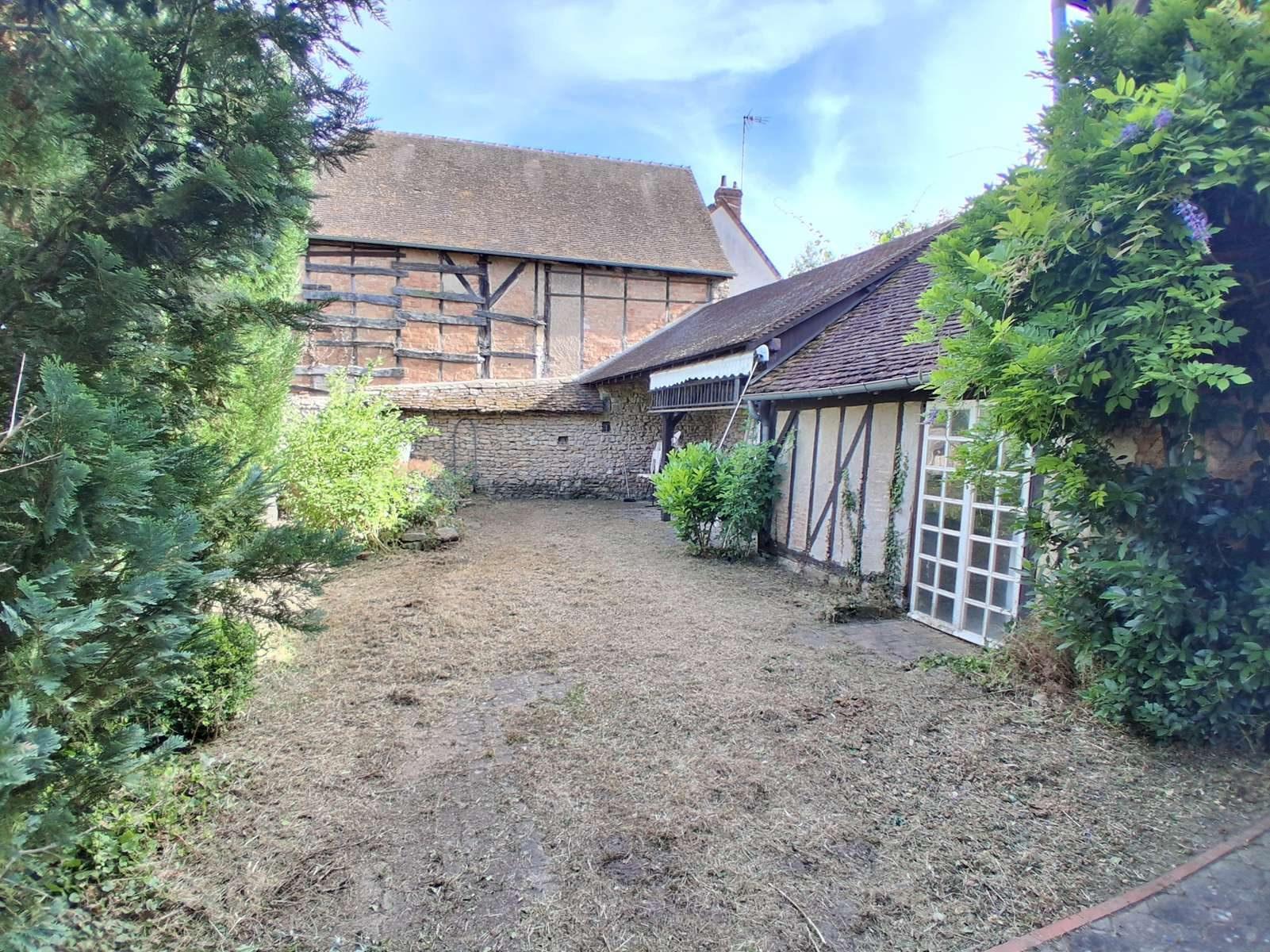 Maison de ville avec garage !