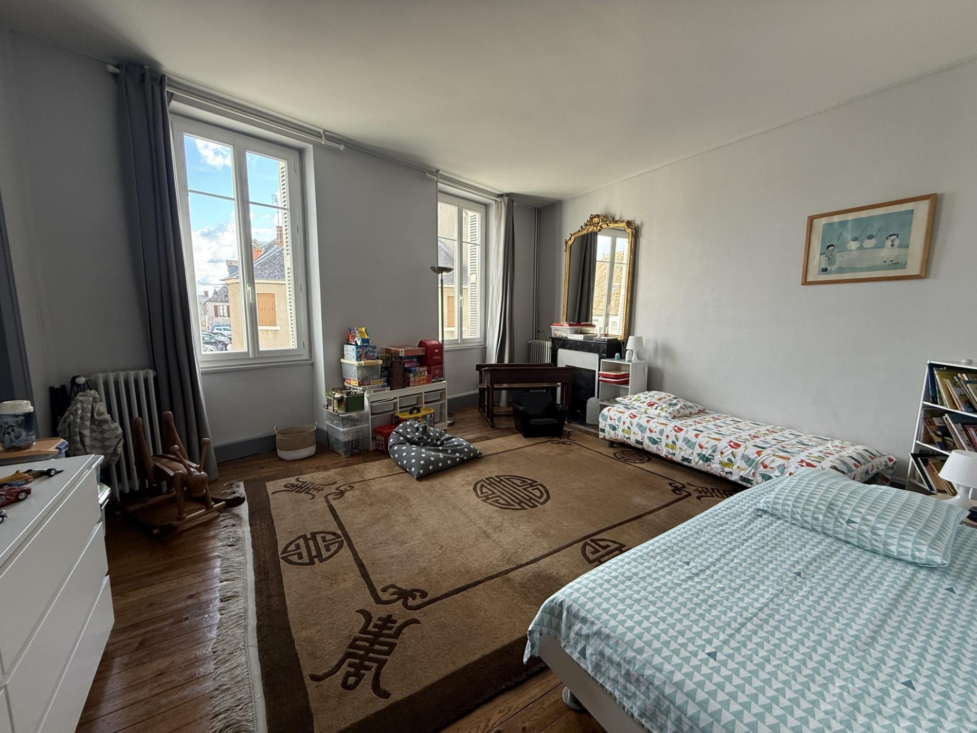 Spacieuse Maison de ville !