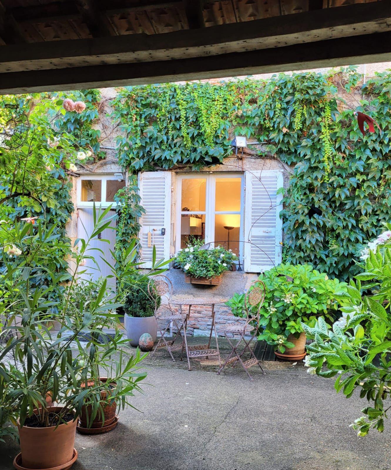 Spacieuse Maison de ville !