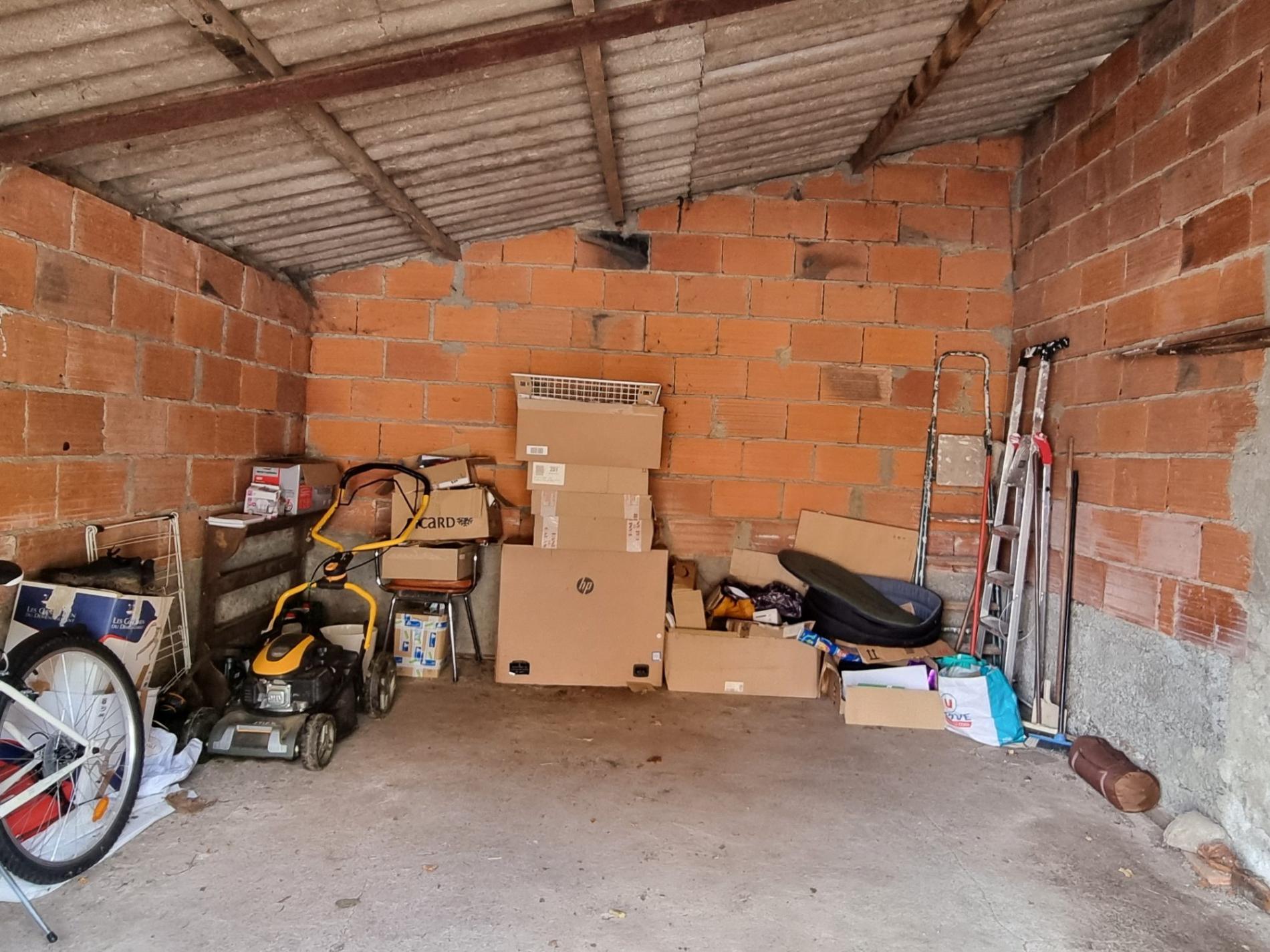 Maison de ville avec jardin et garage !