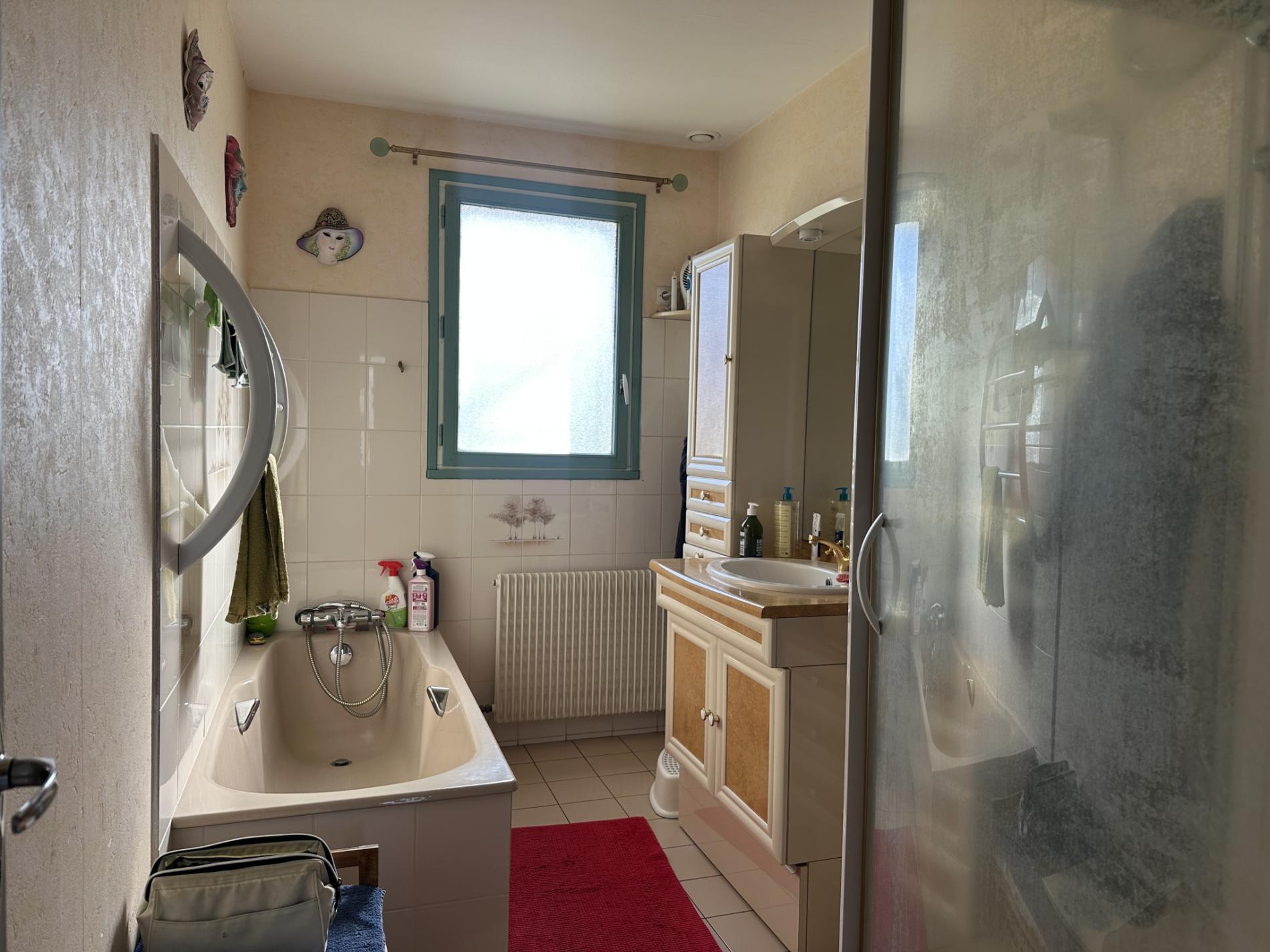 Pavillon proche centre ville !