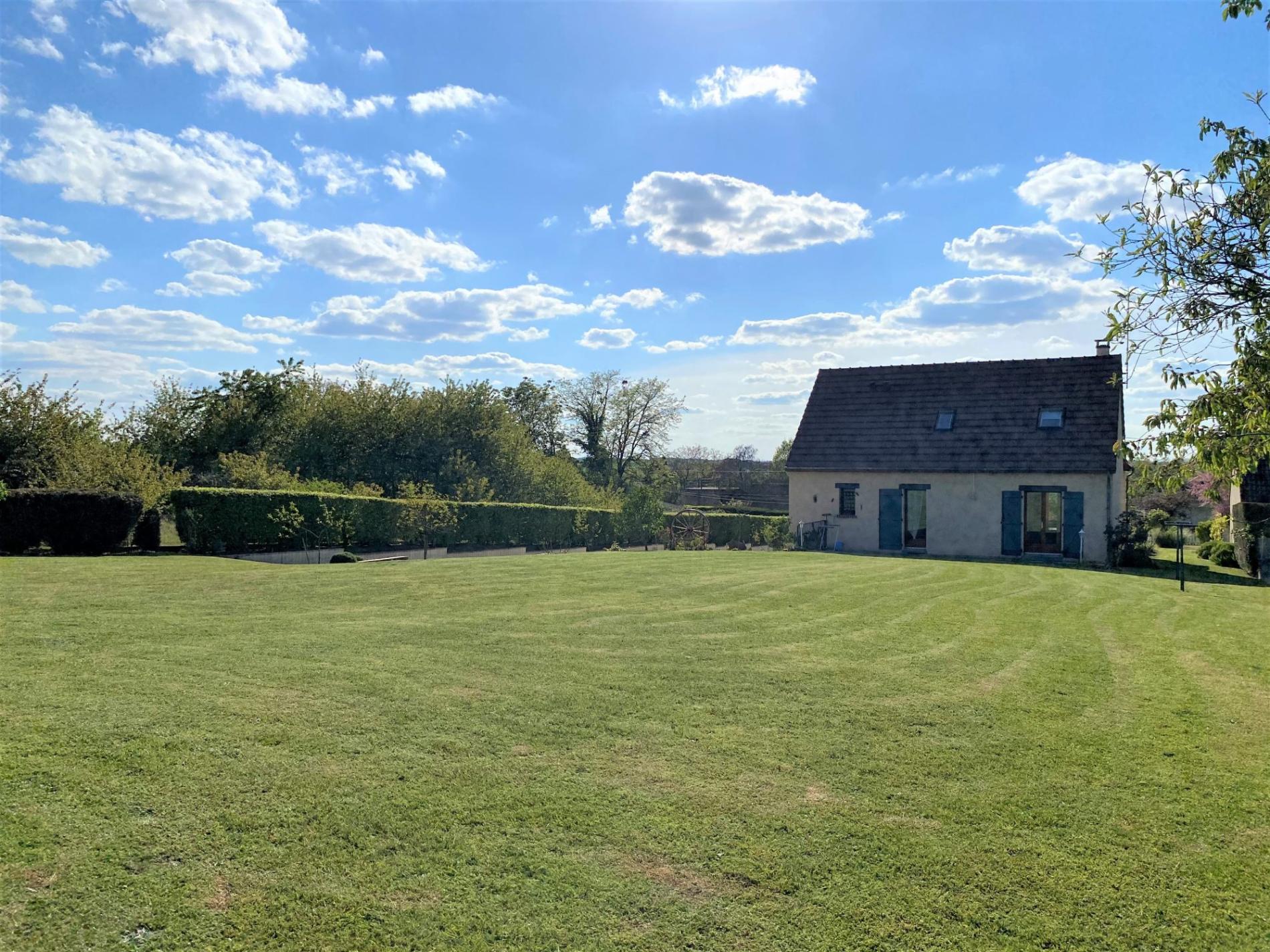 Pavillon proche centre ville !