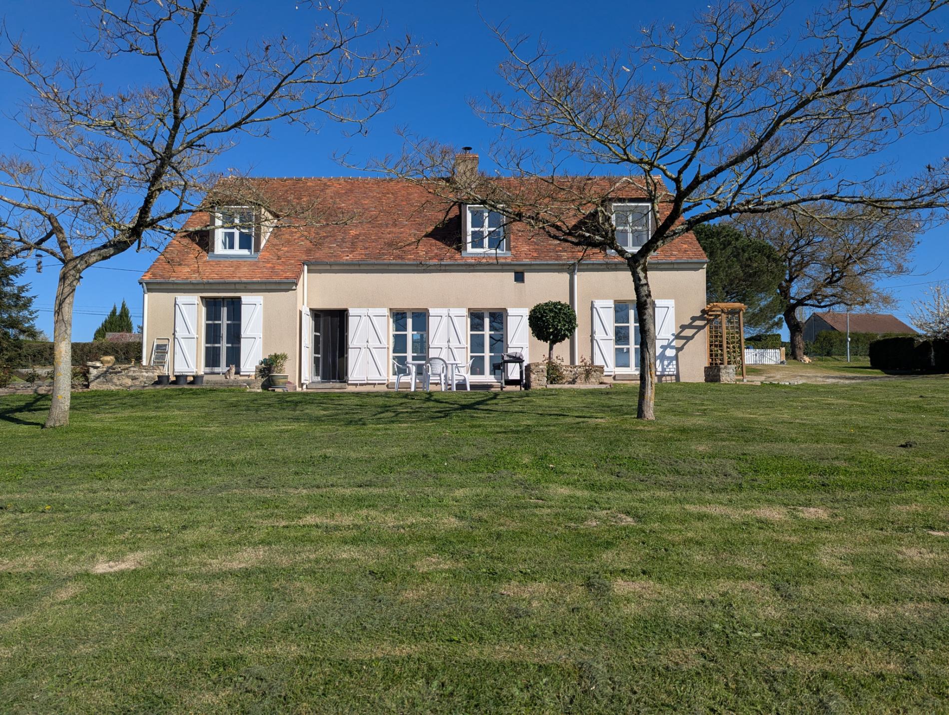 Maison d'architecte avec vue imprenable sur la Vallée !
