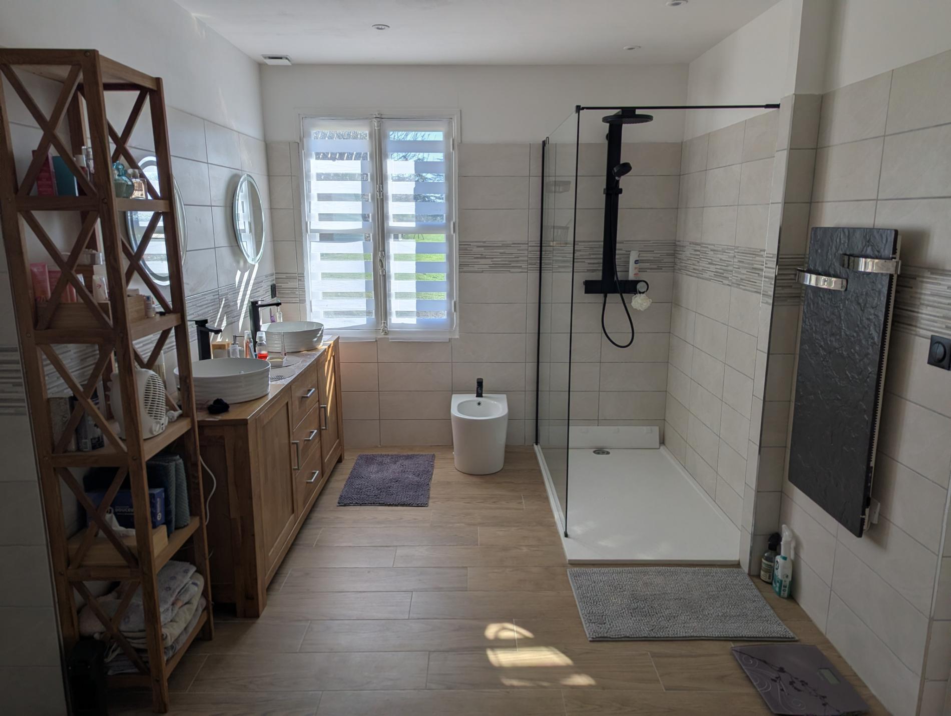 Maison d'architecte avec vue imprenable sur la Vallée !