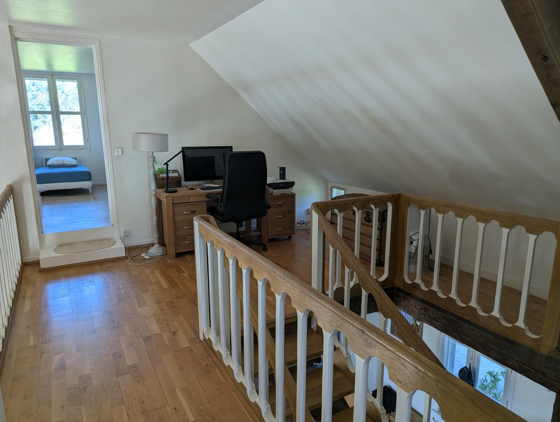 Maison d'architecte avec vue imprenable sur la Vallée !