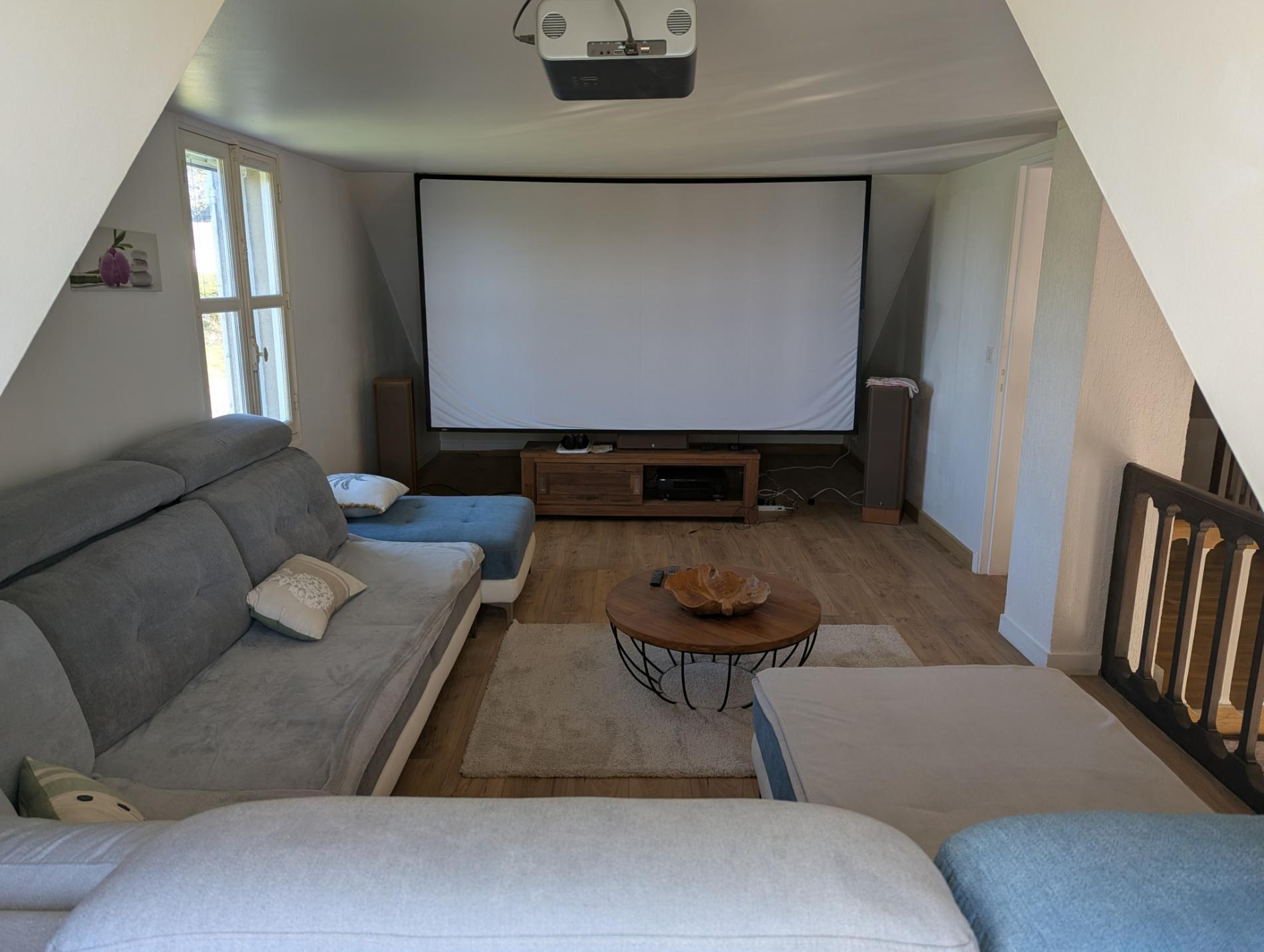 Maison d'architecte avec vue imprenable sur la Vallée !