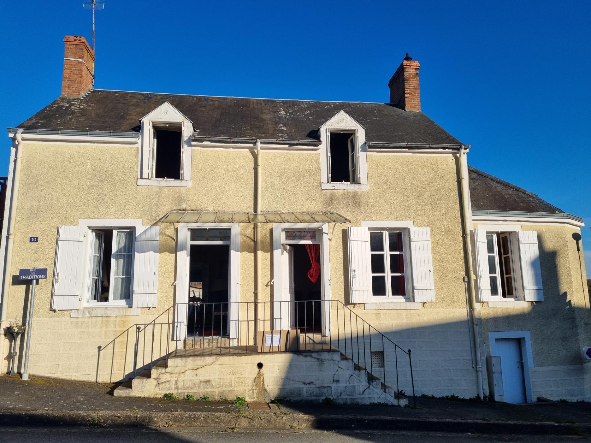 Maison de plain pied avec jardin et garage !