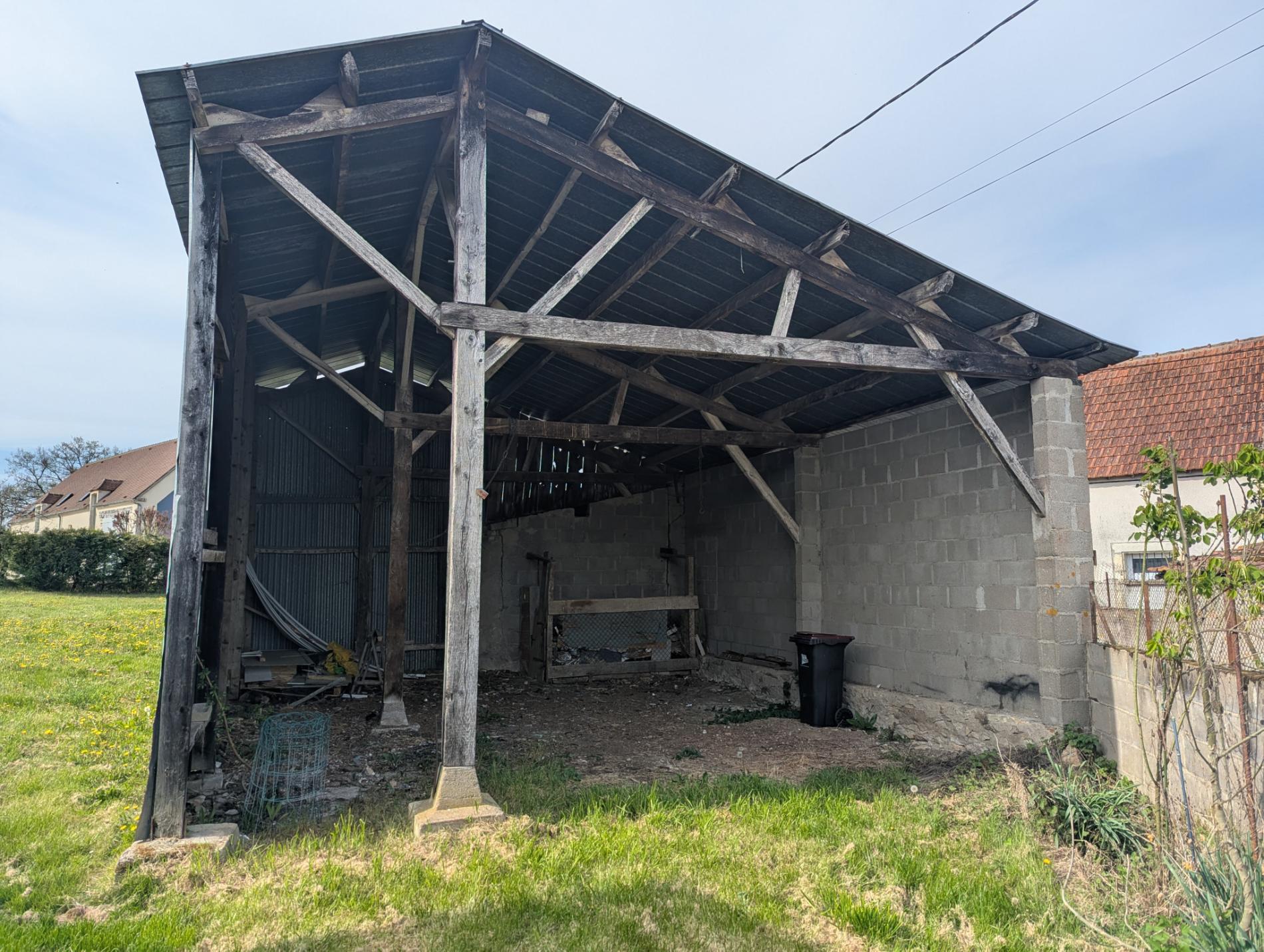 Maison d'habitation au cœur d'un petit hameau !