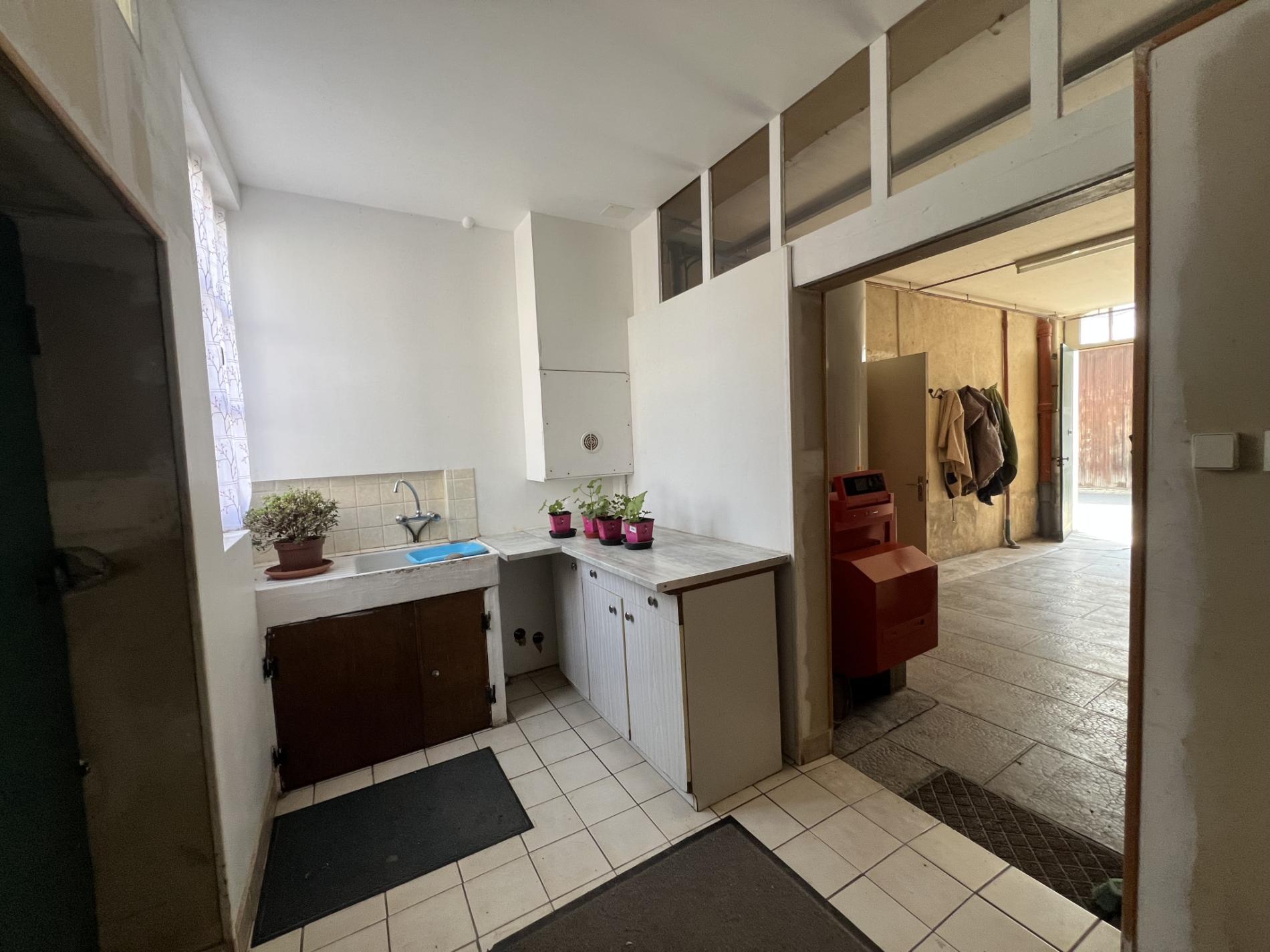 Maison de ville avec jardin et garage !