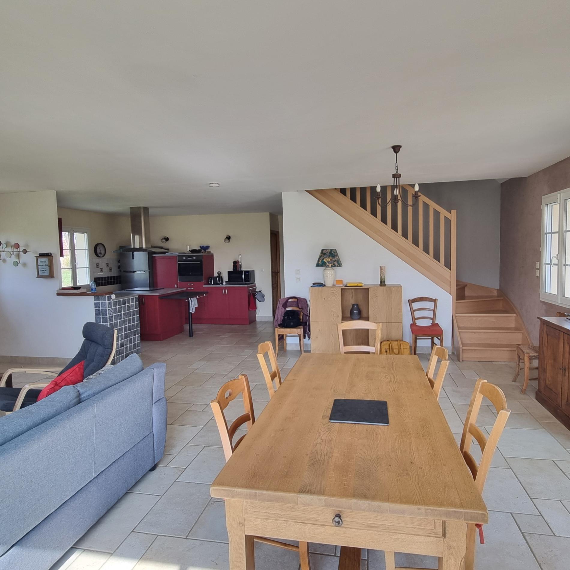 Superbe construction traditionnelle avec vue panoramique !
