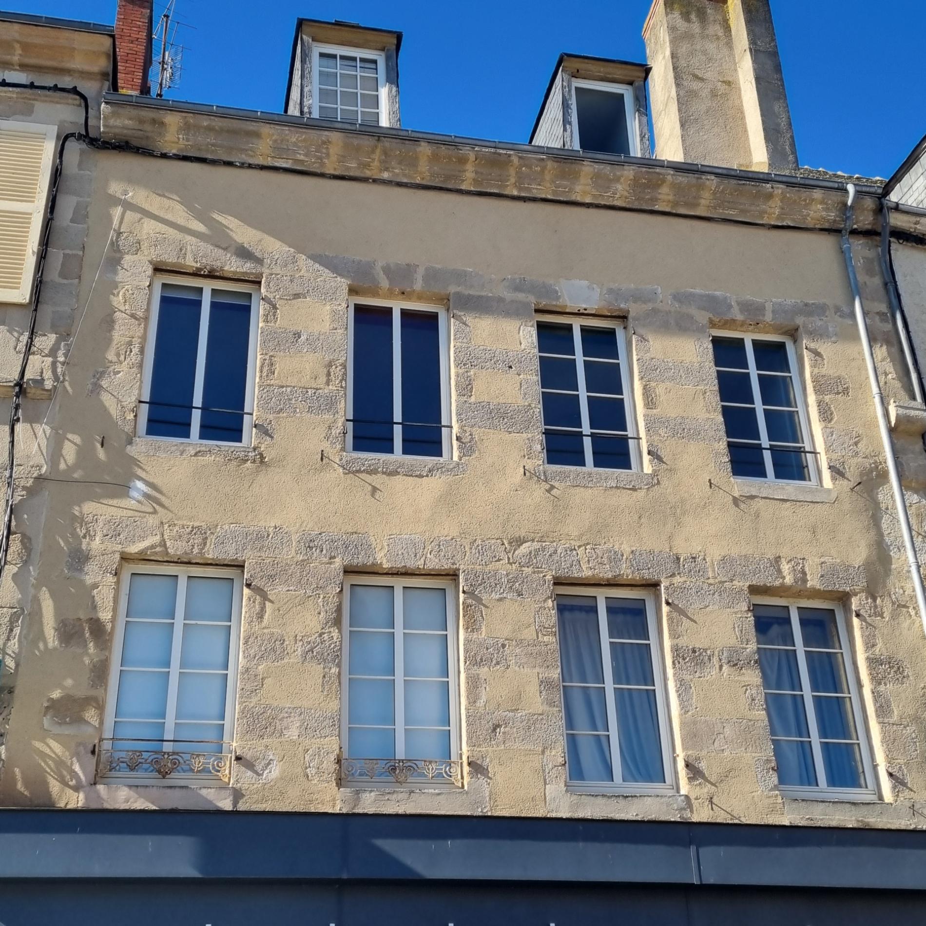 Ensemble de plusieurs appartement en centre ville !